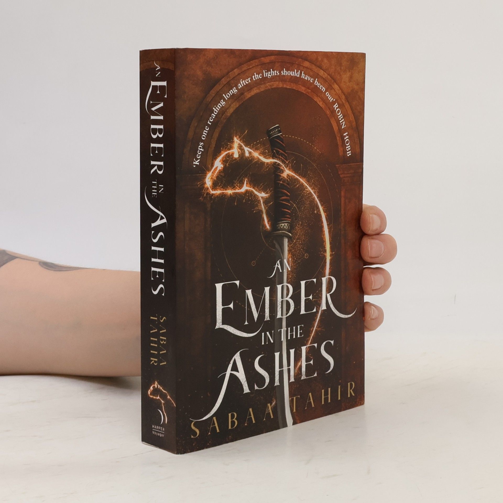 Sabaa Tahir An Ember in the Ashes