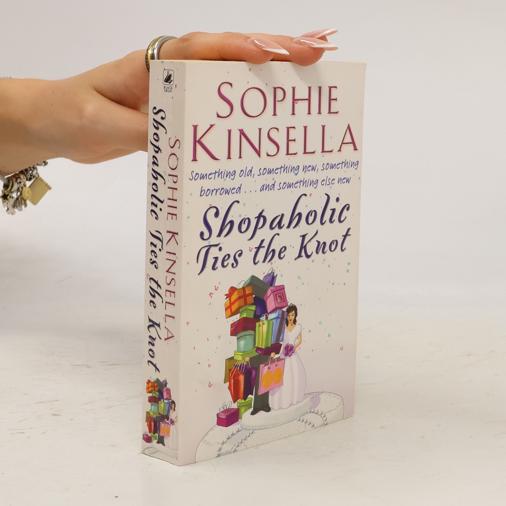 Sophie Kinsella Shopaholic ties the knot