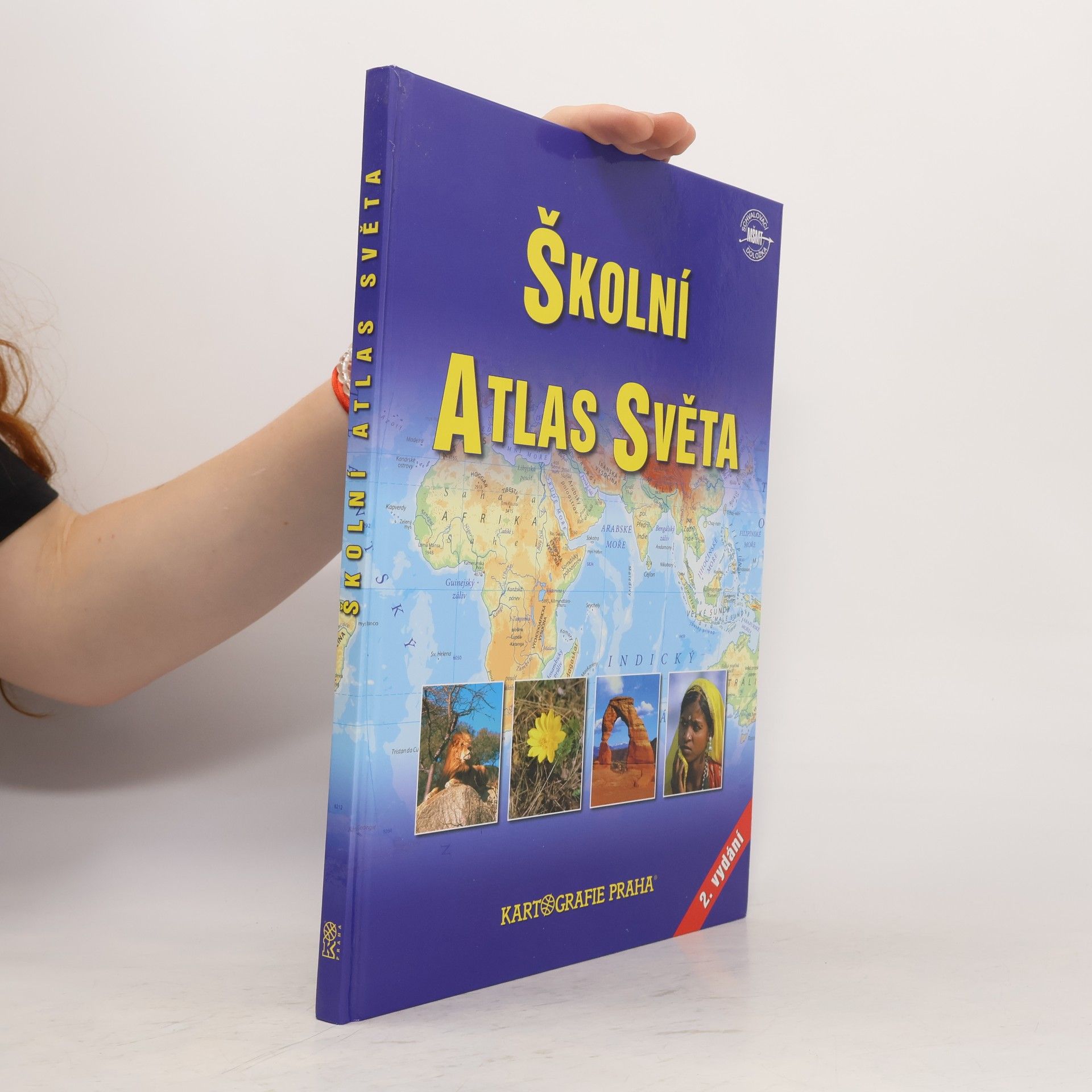 Collectif d'auteurs Školní atlas světa