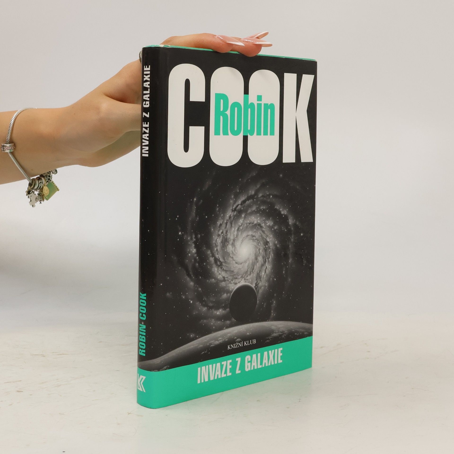 Robin Cook Invaze z galaxie