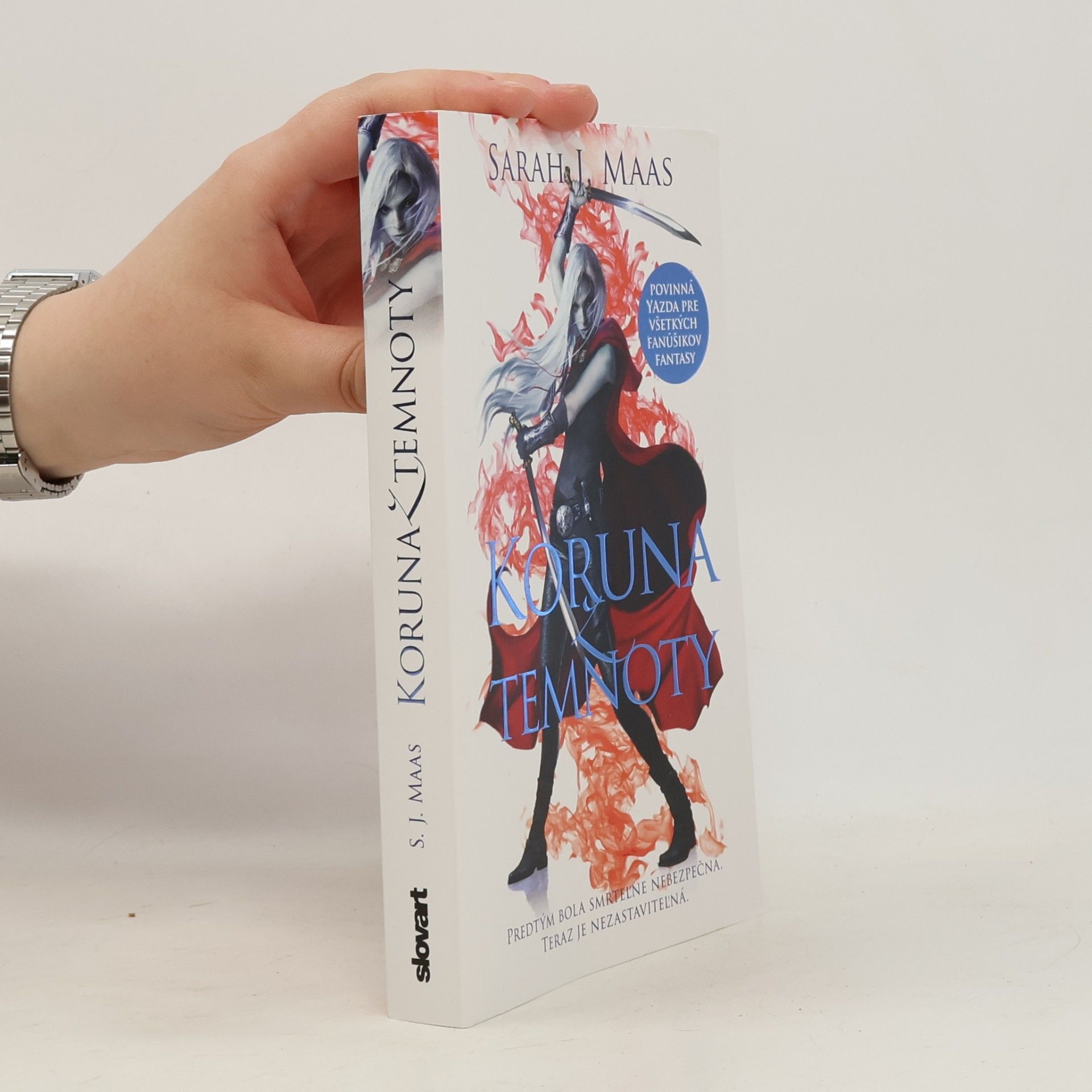 Sarah J. Maas Koruna z temnoty