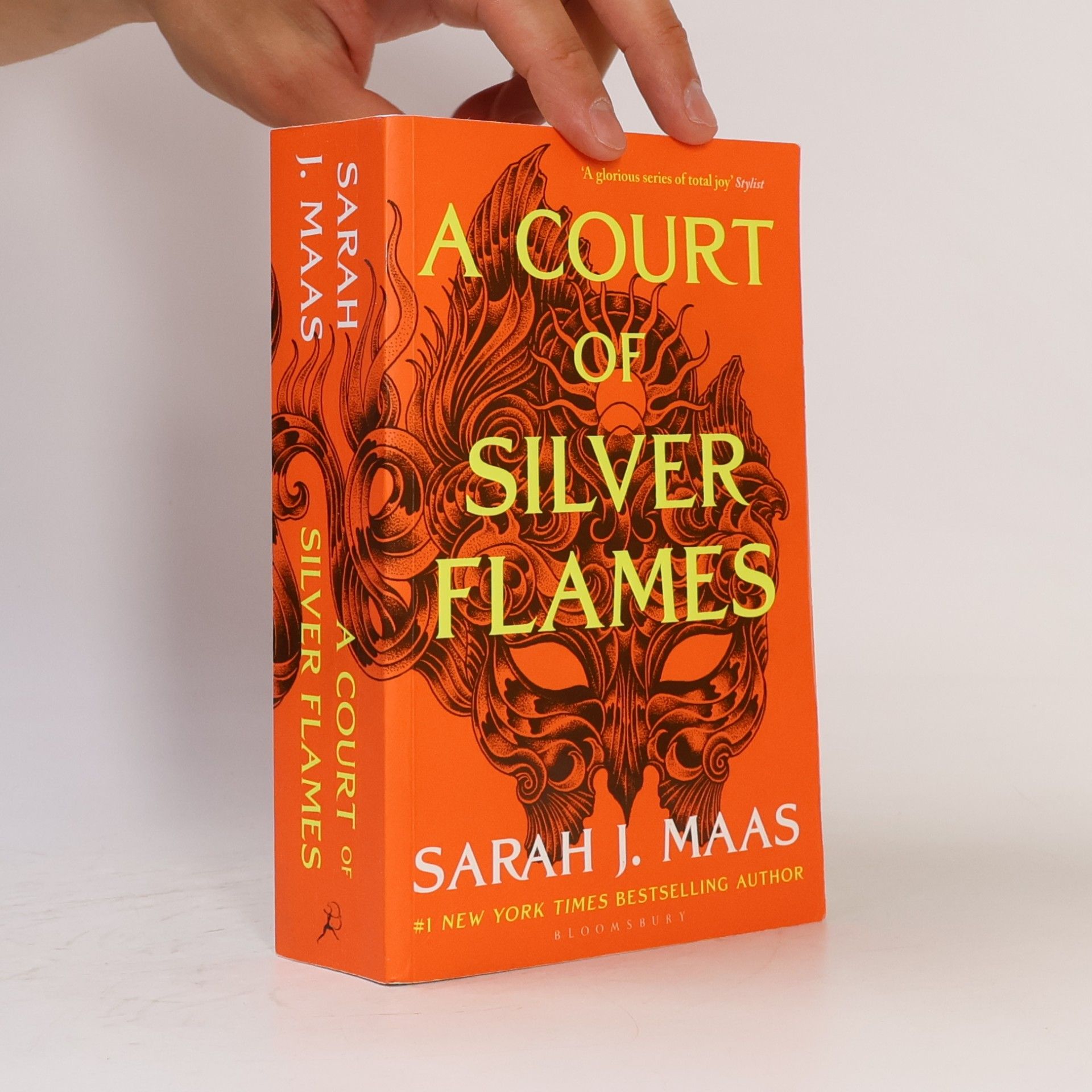 Sarah J. Maas A Court of Silver Flames