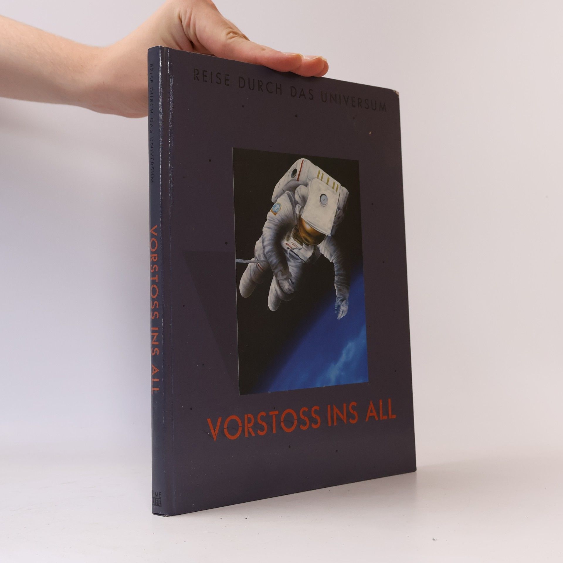 kolektiv Vorstoss ins All