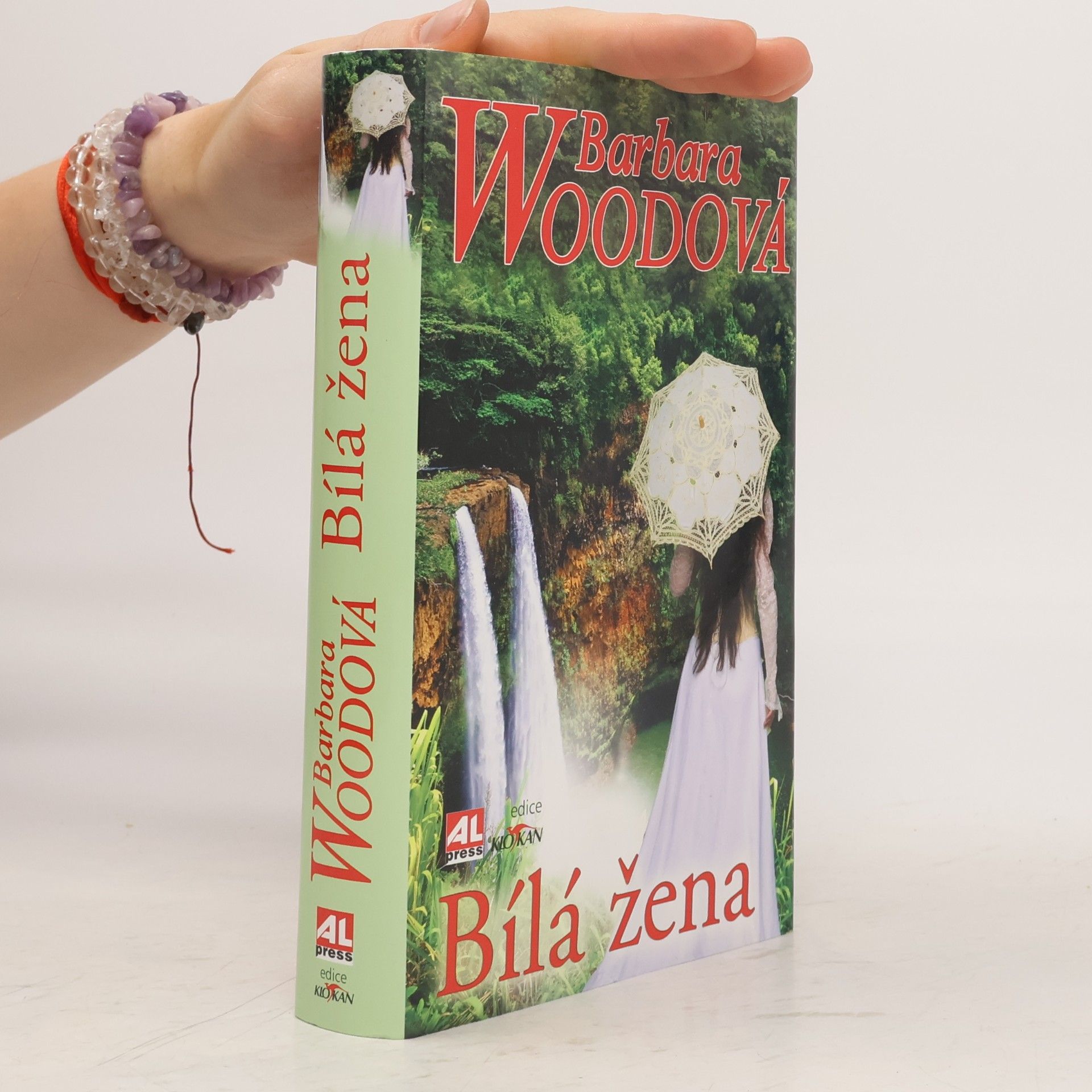 Barbara Wood Bílá žena