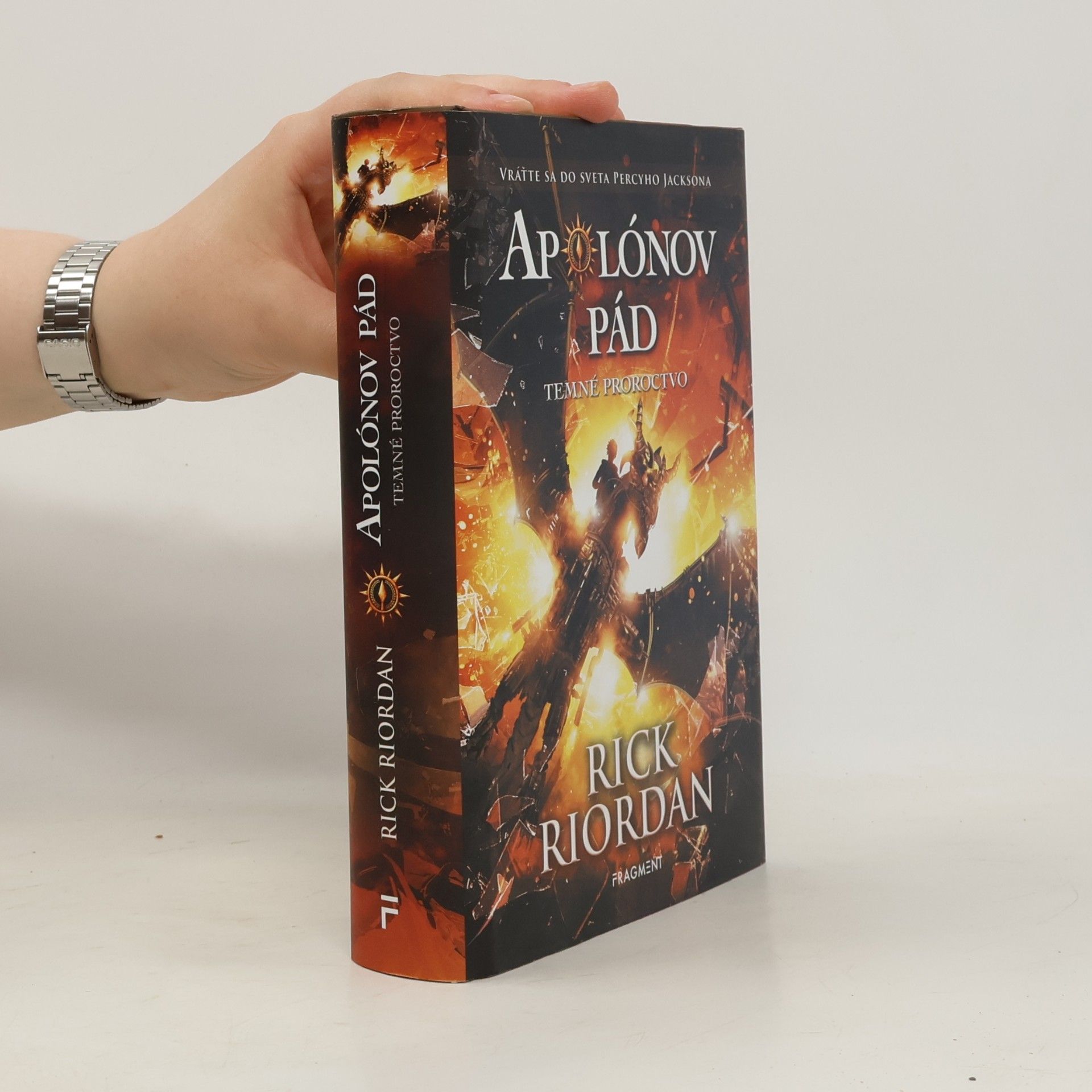 Rick Riordan Apolónov pád : temné proroctvo