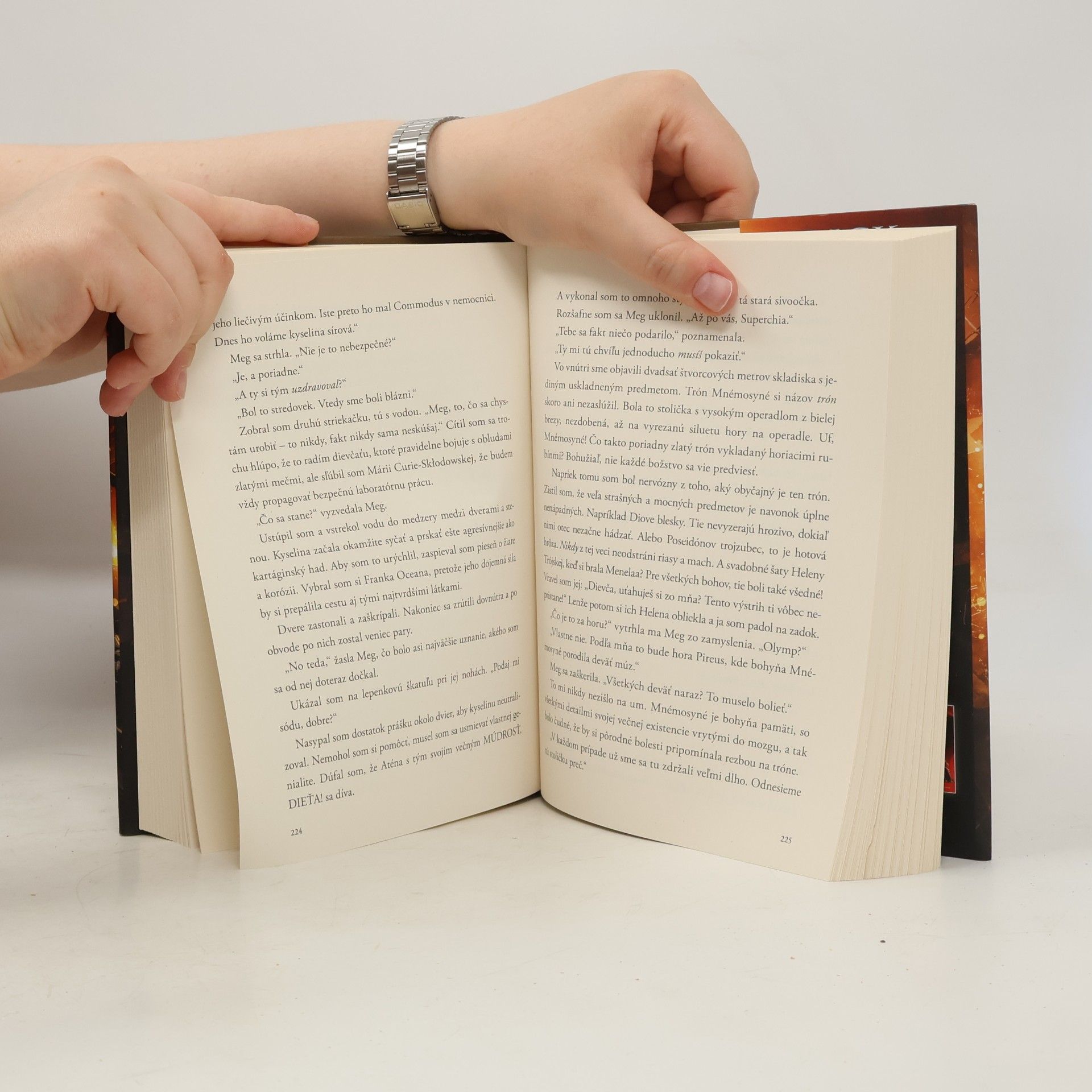 Rick Riordan Apolónov pád : temné proroctvo