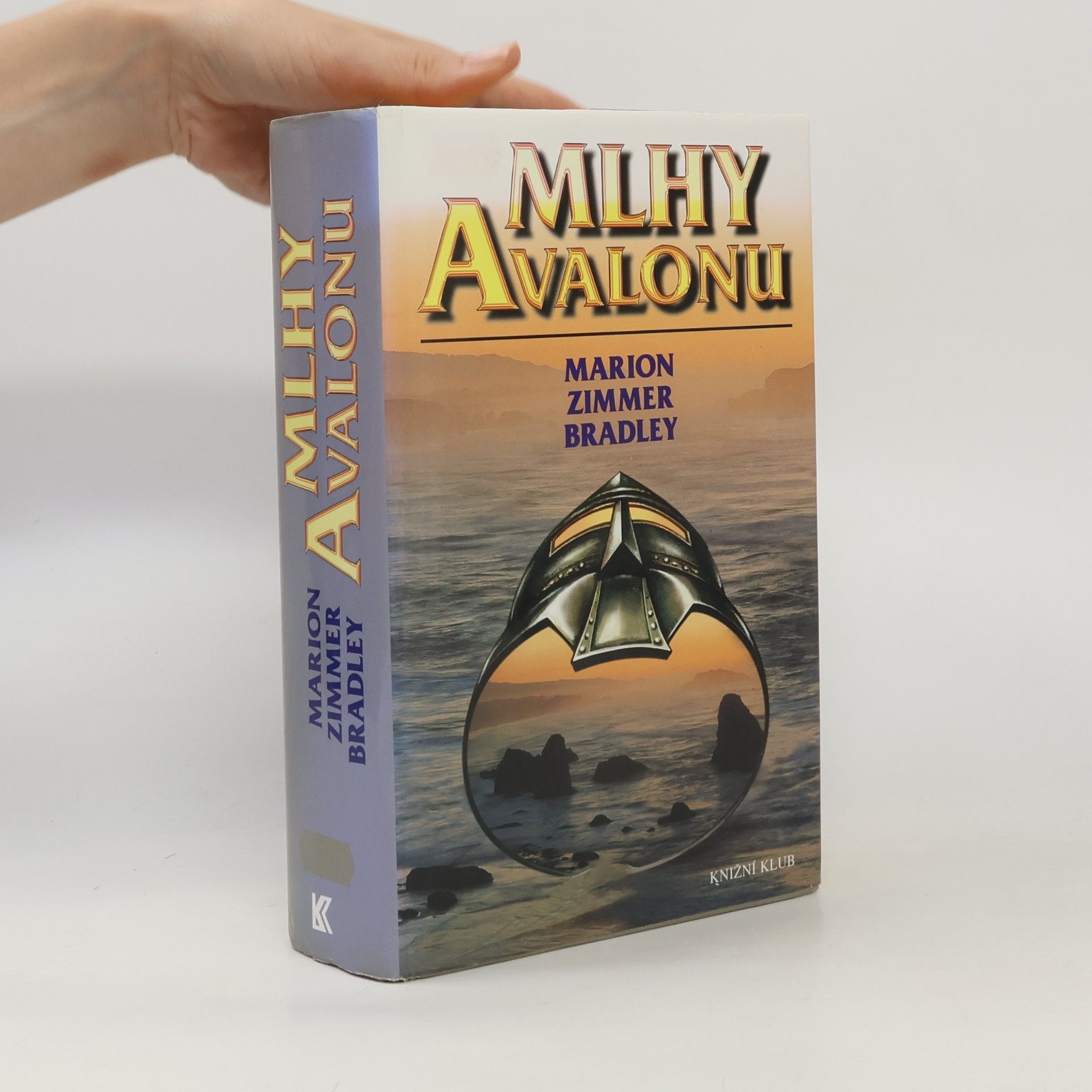 Mlhy Avalonu