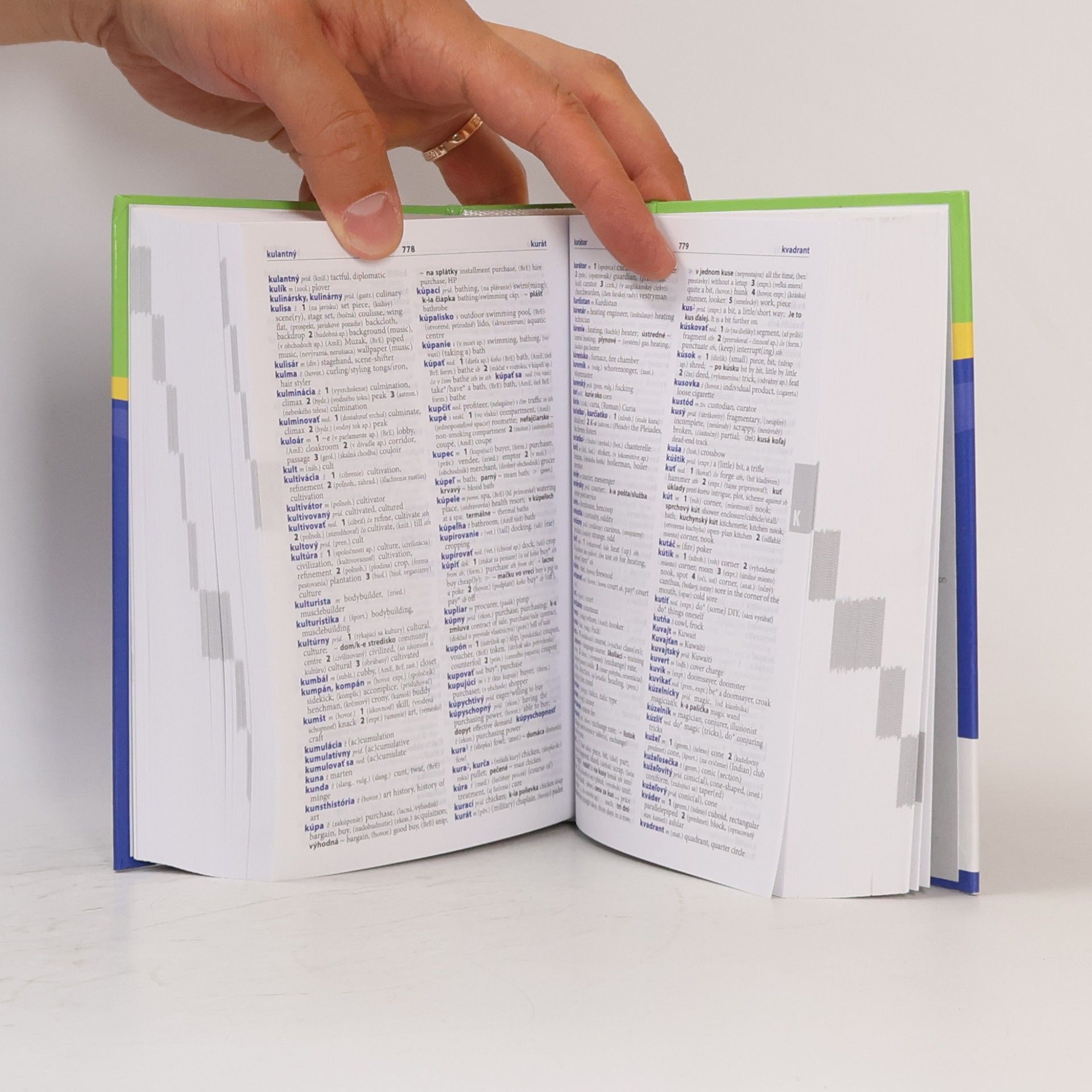 Various authors Anglicko-slovenský, slovensko-anglický praktický slovník