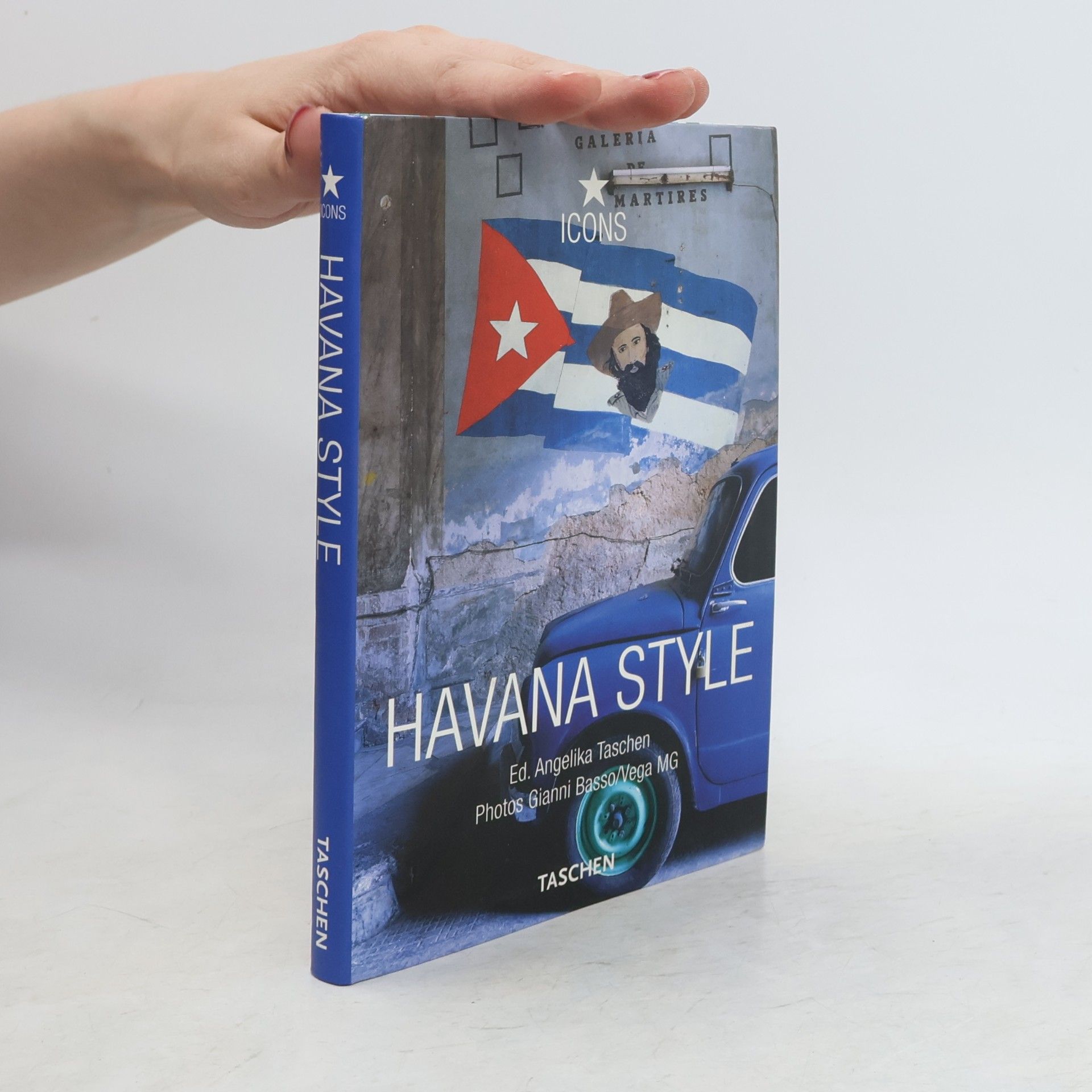 Angelika Taschen Havana style