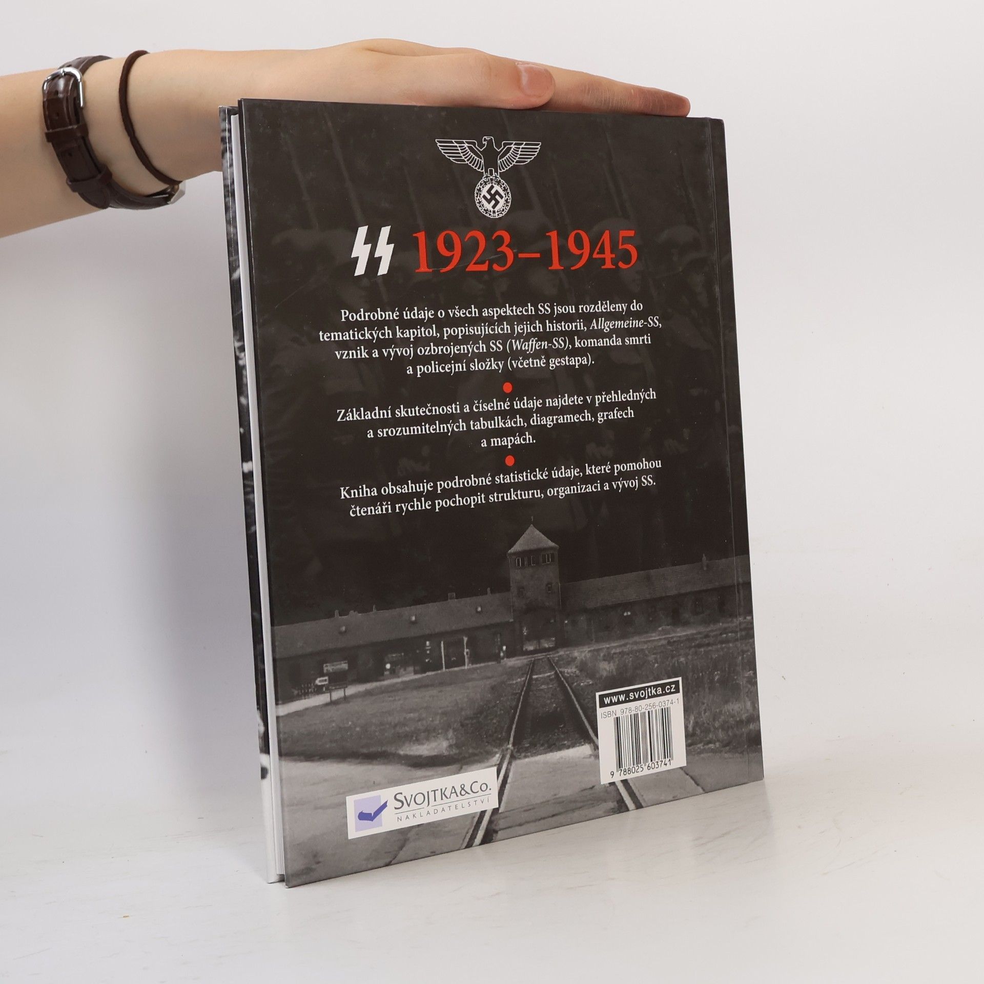 Chris McNab SS 1923-1945: základní skutečnosti a údaje o Himmlerových oddílech SS