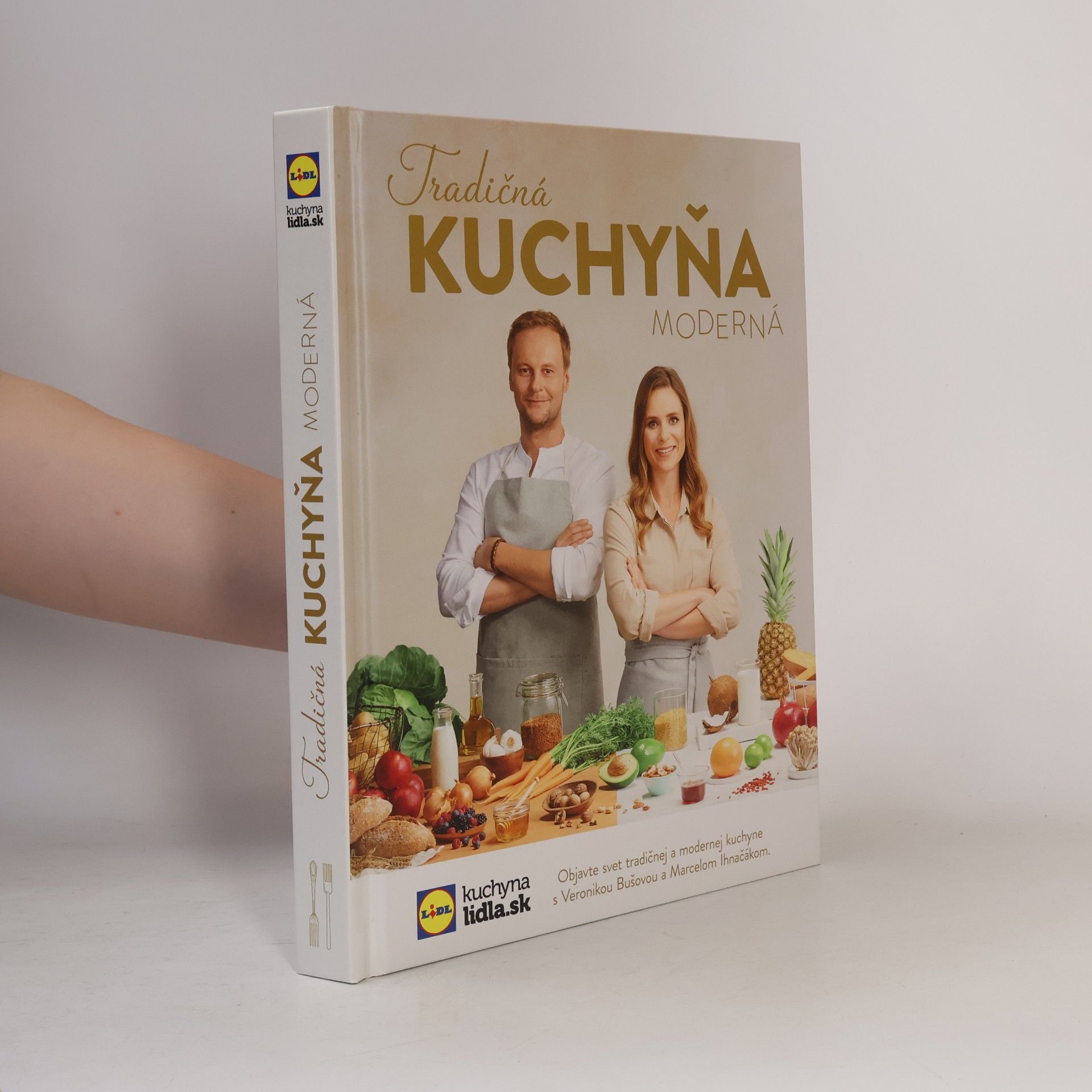 Veronika Bušová Tradičná kuchyňa moderná