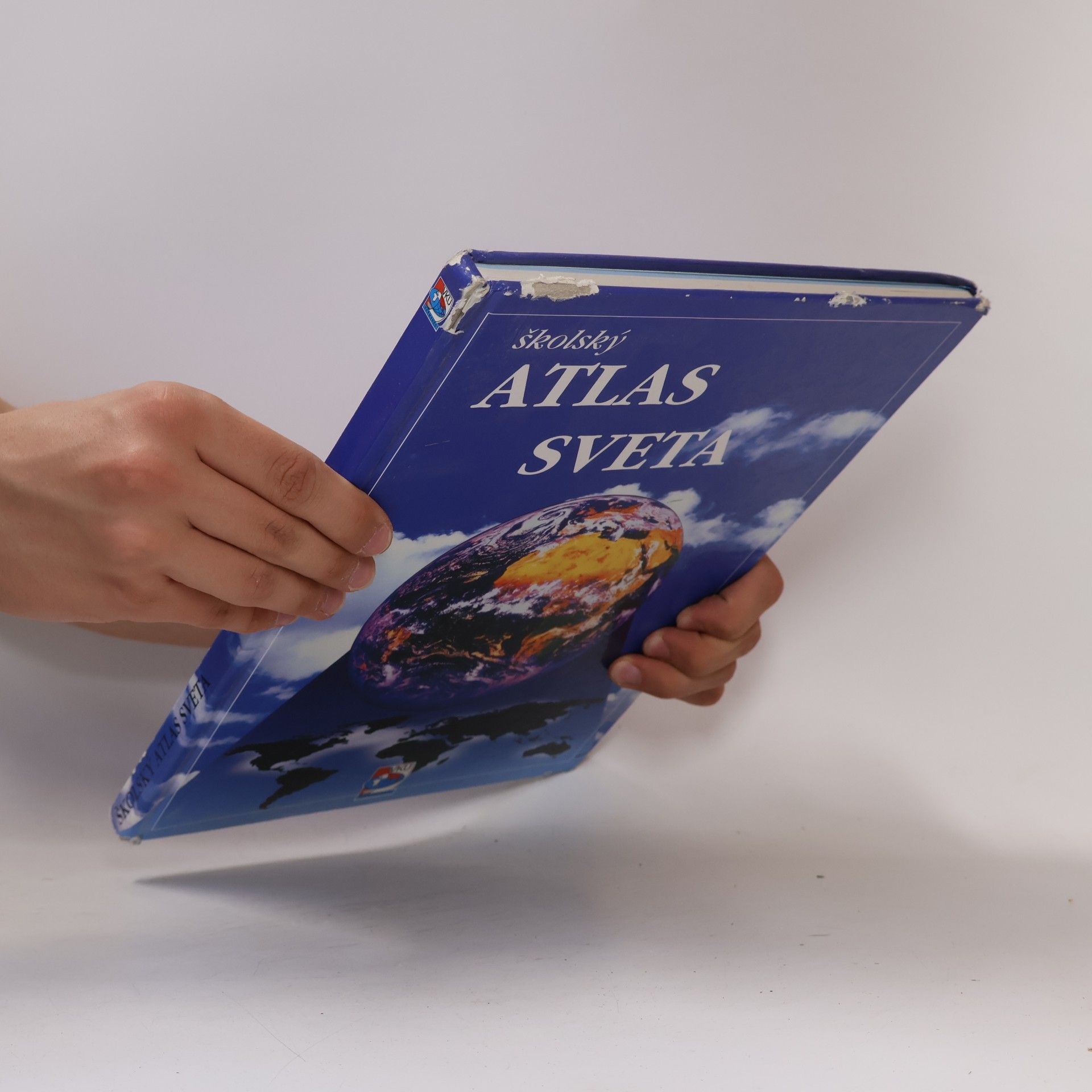 Kolektív autorov Školský atlas sveta