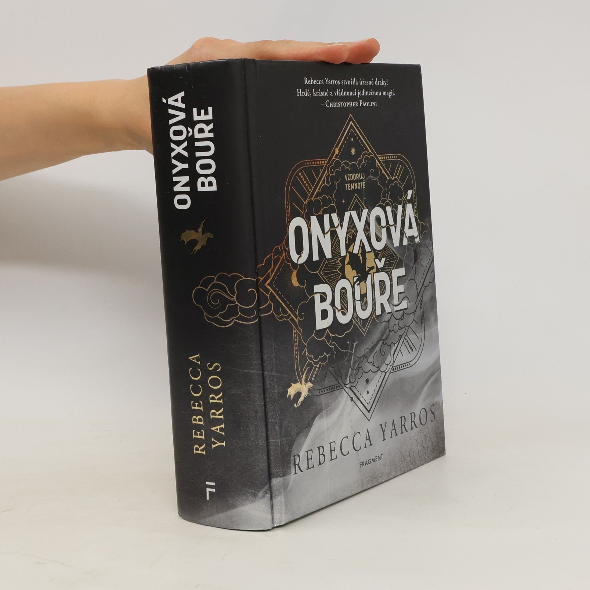 Rebecca Yarros Onyxová bouře