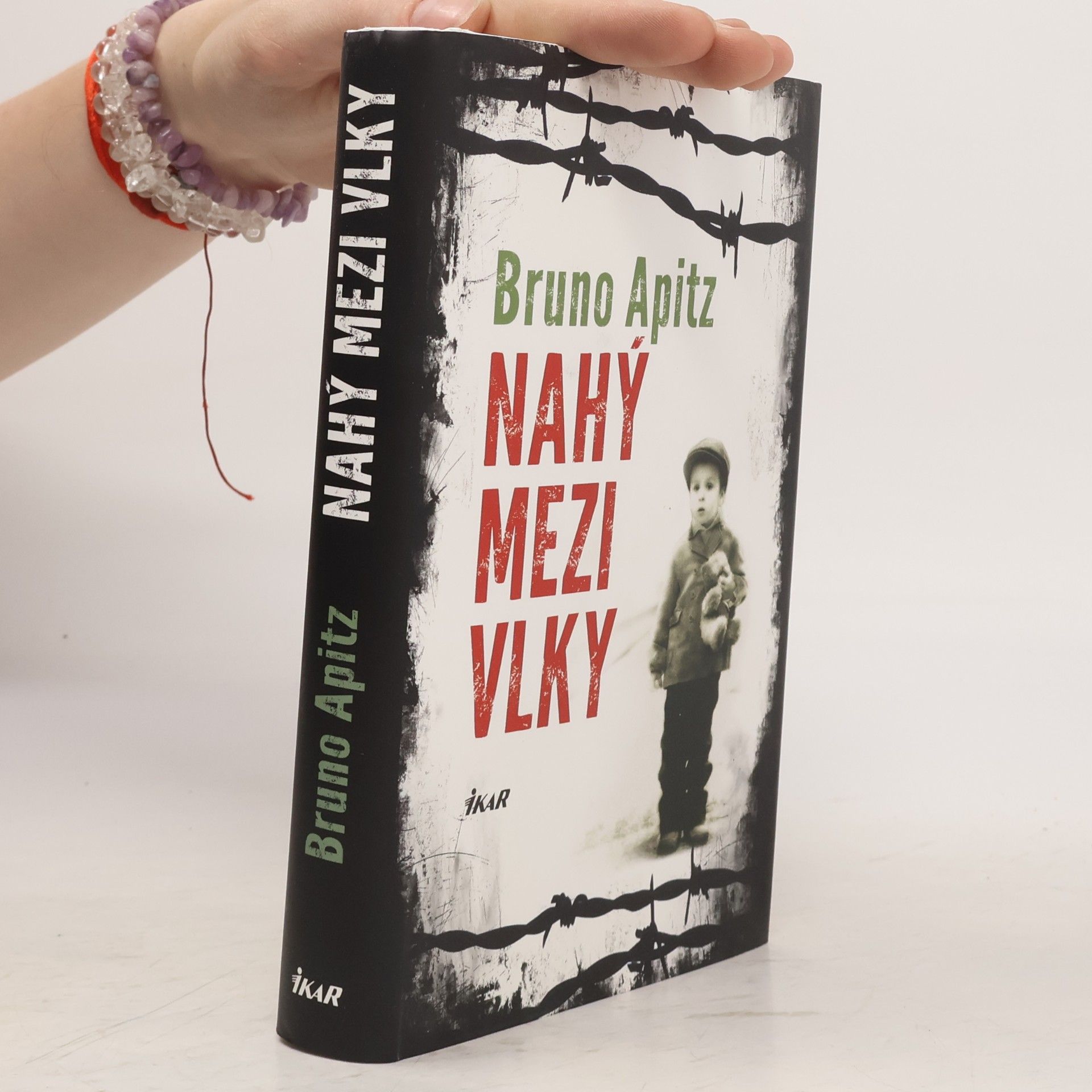Bruno Apitz Nahý mezi vlky