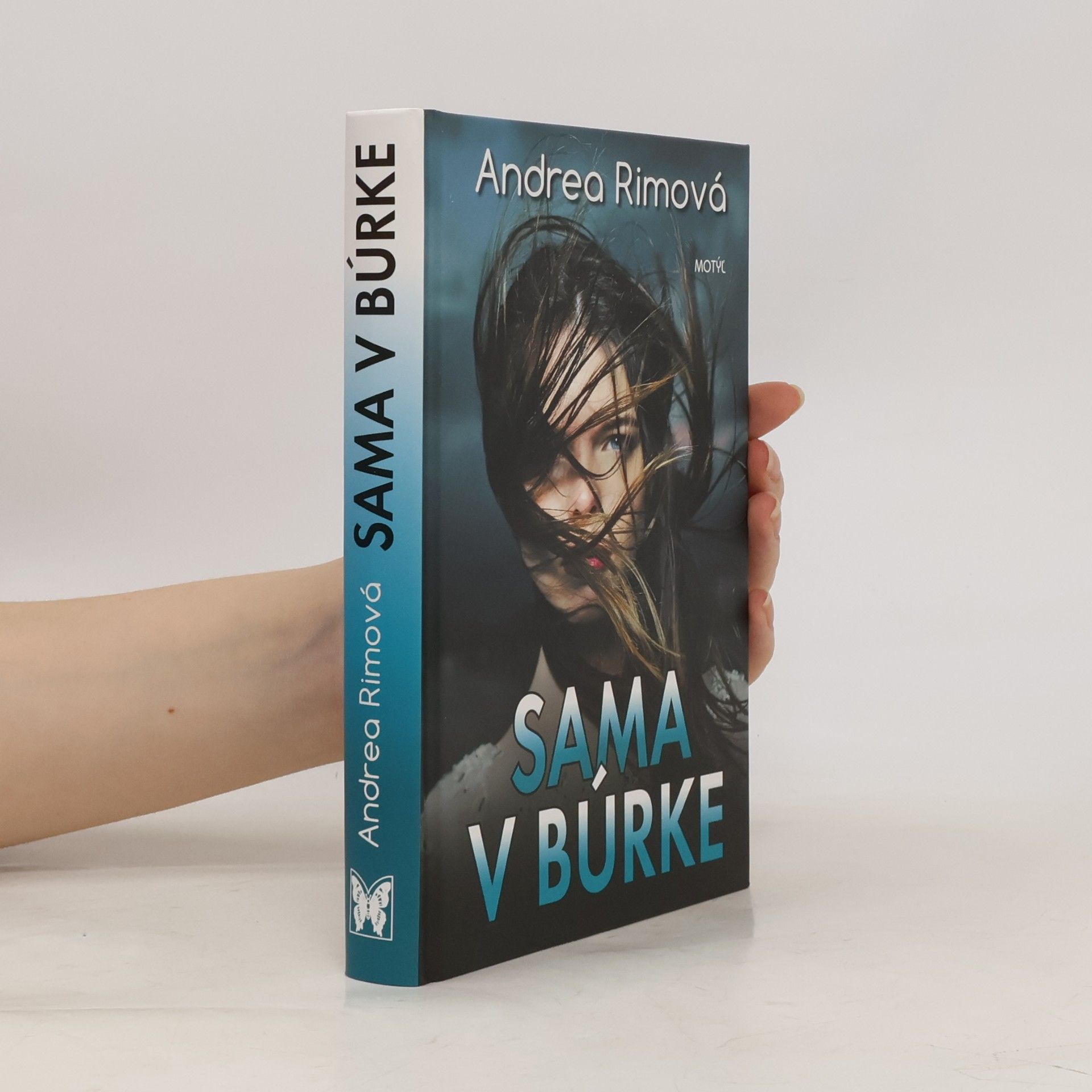 Andrea Rimová Sama v búrke