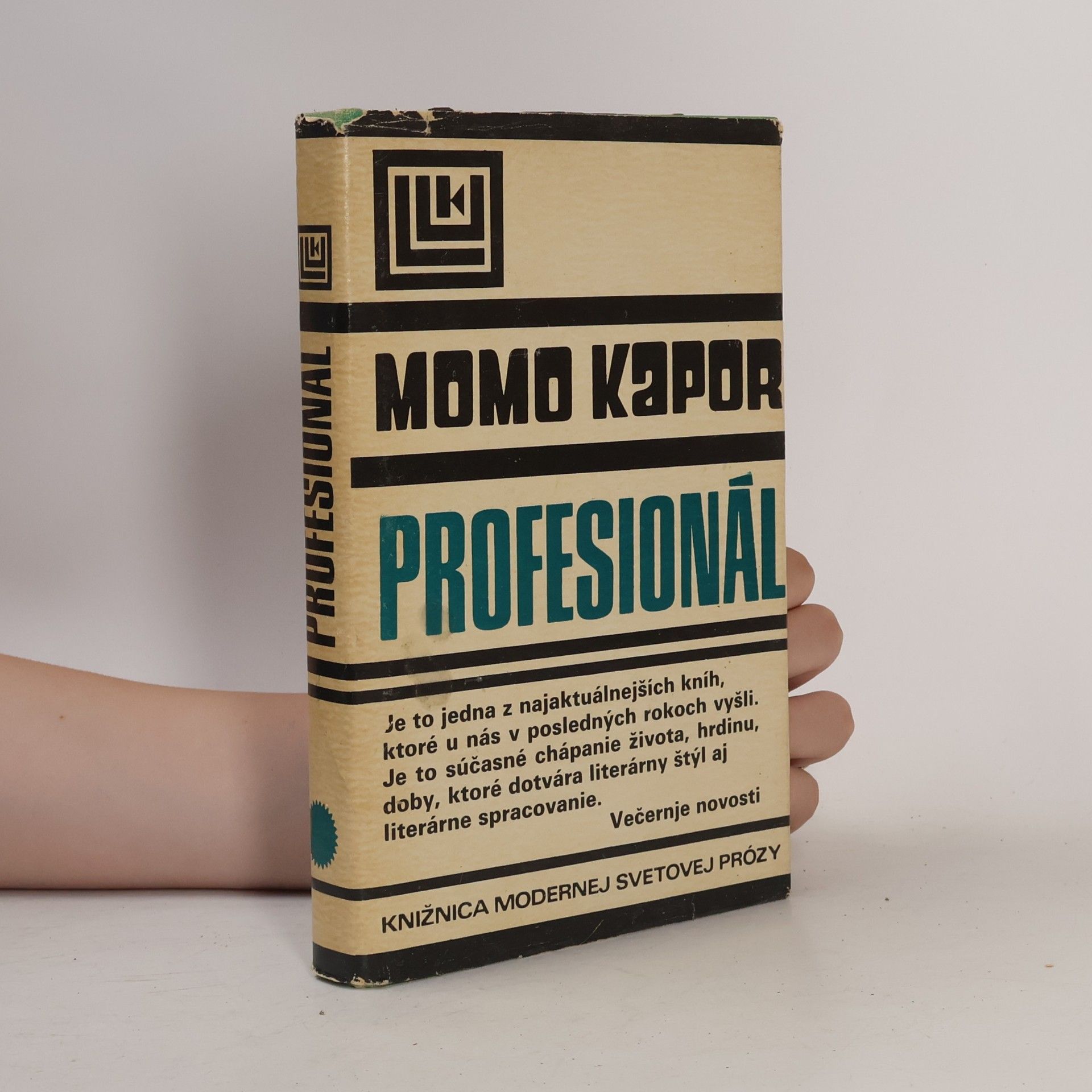 Momo Kapor Profesionál