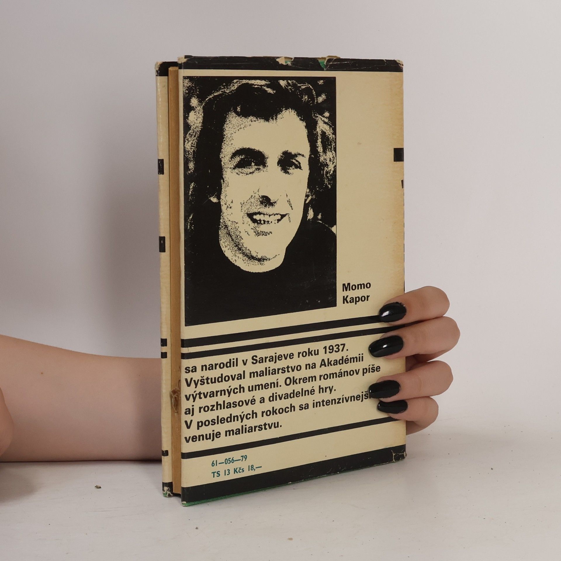 Momo Kapor Profesionál