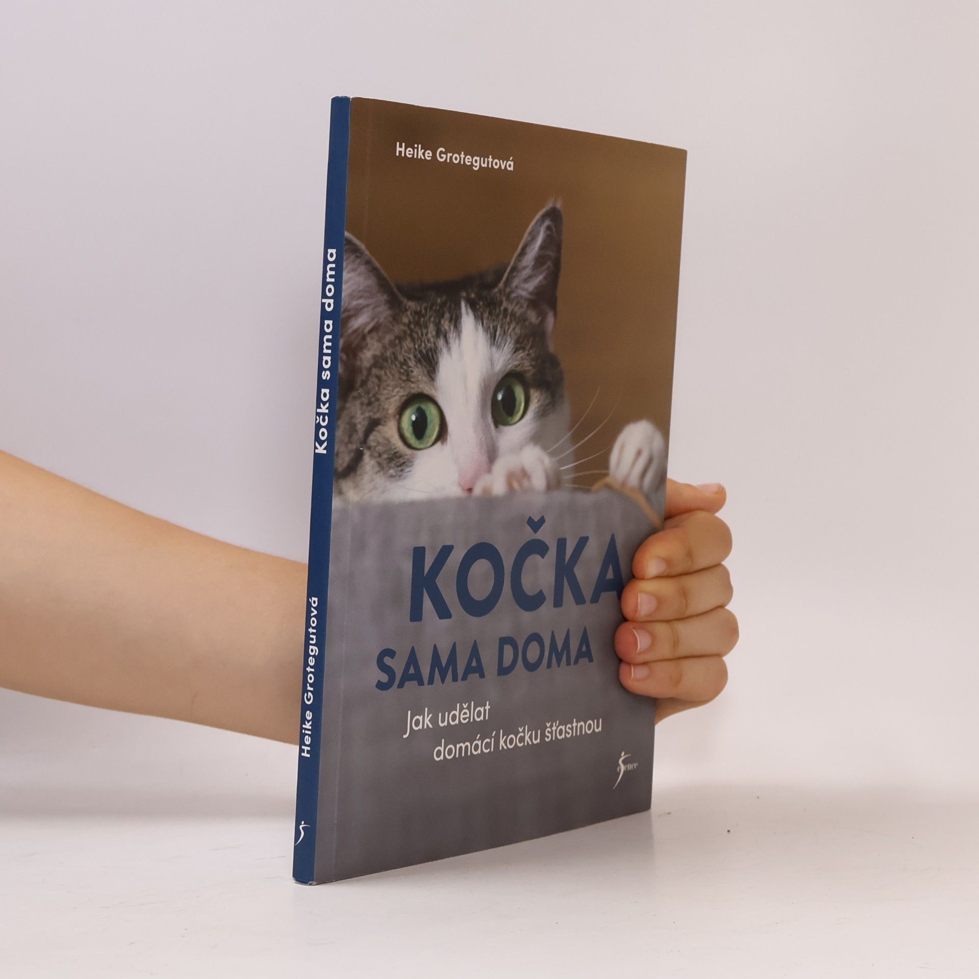 Heike Grotegut Kočka sama doma
