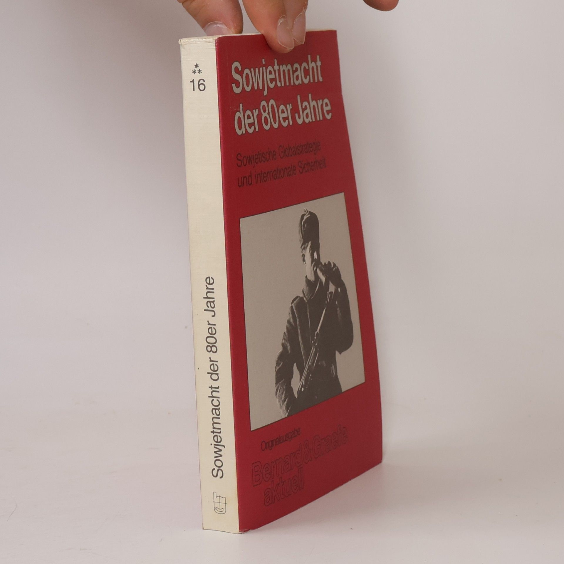 The International Institute for Strategic Studies Sowjetmacht der 80er Jahre