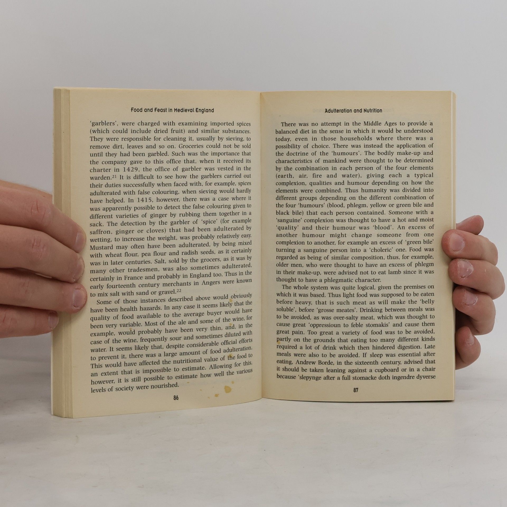 P. W. Hammond Food & Feast in Medieval England