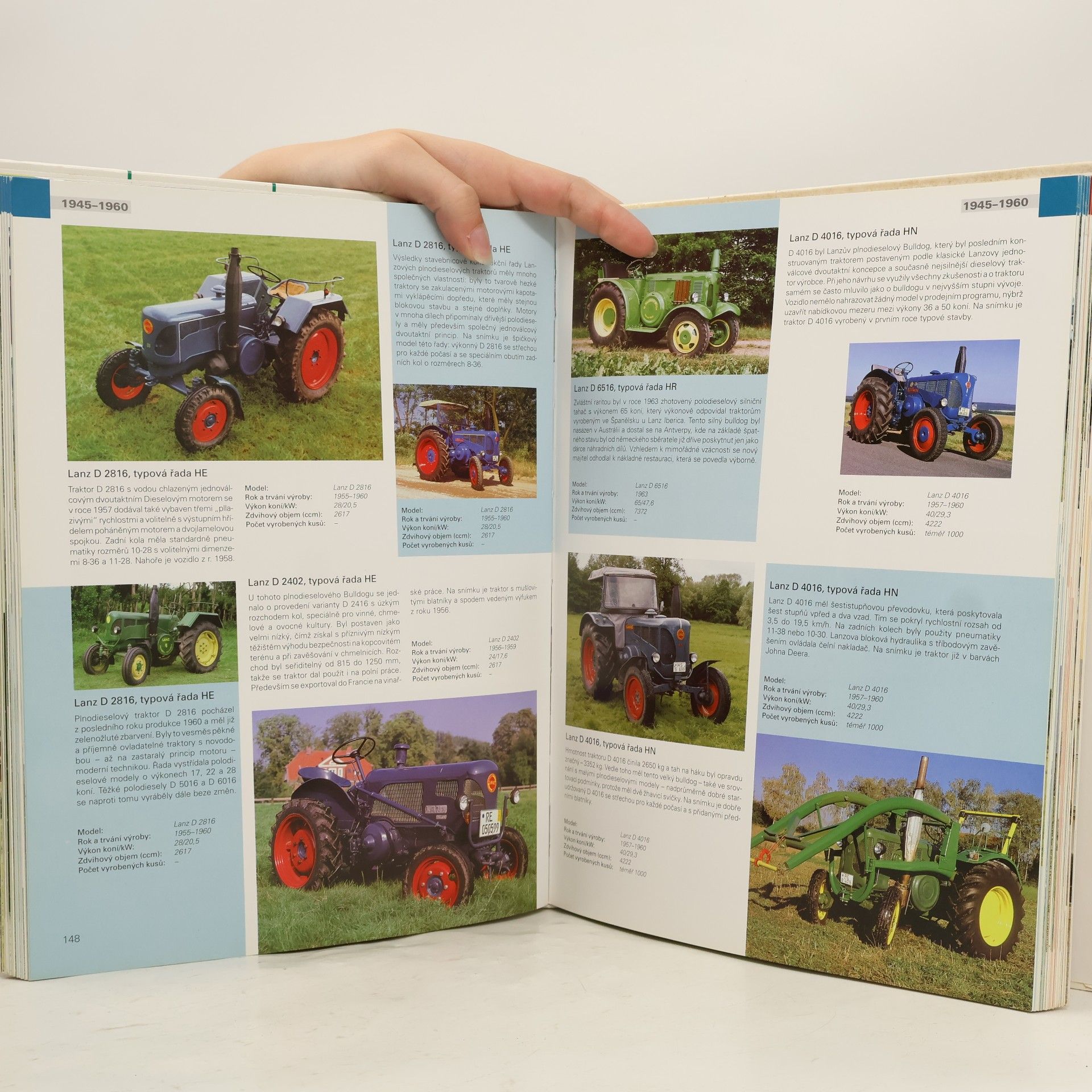 Autorenkollektiv 1000 traktorů : dějiny, klasika, technika