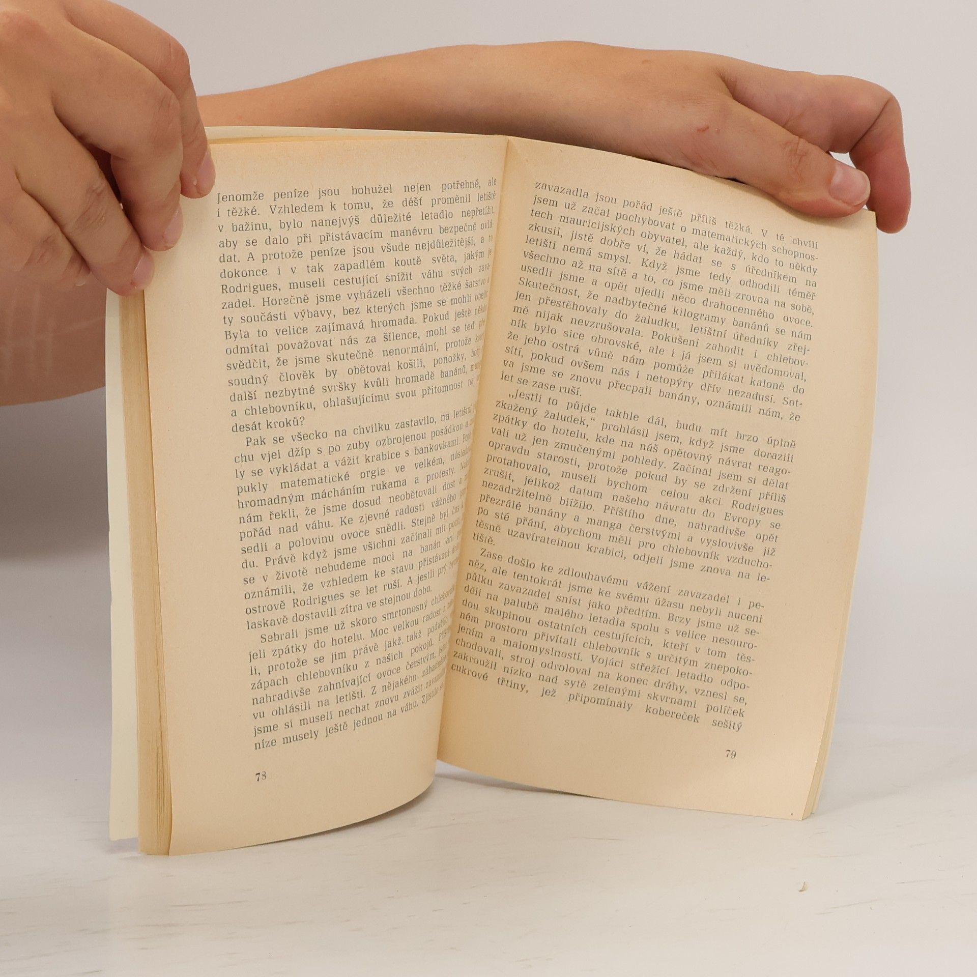 Gerald Durrell Zlatí netopýři a růžoví holubi