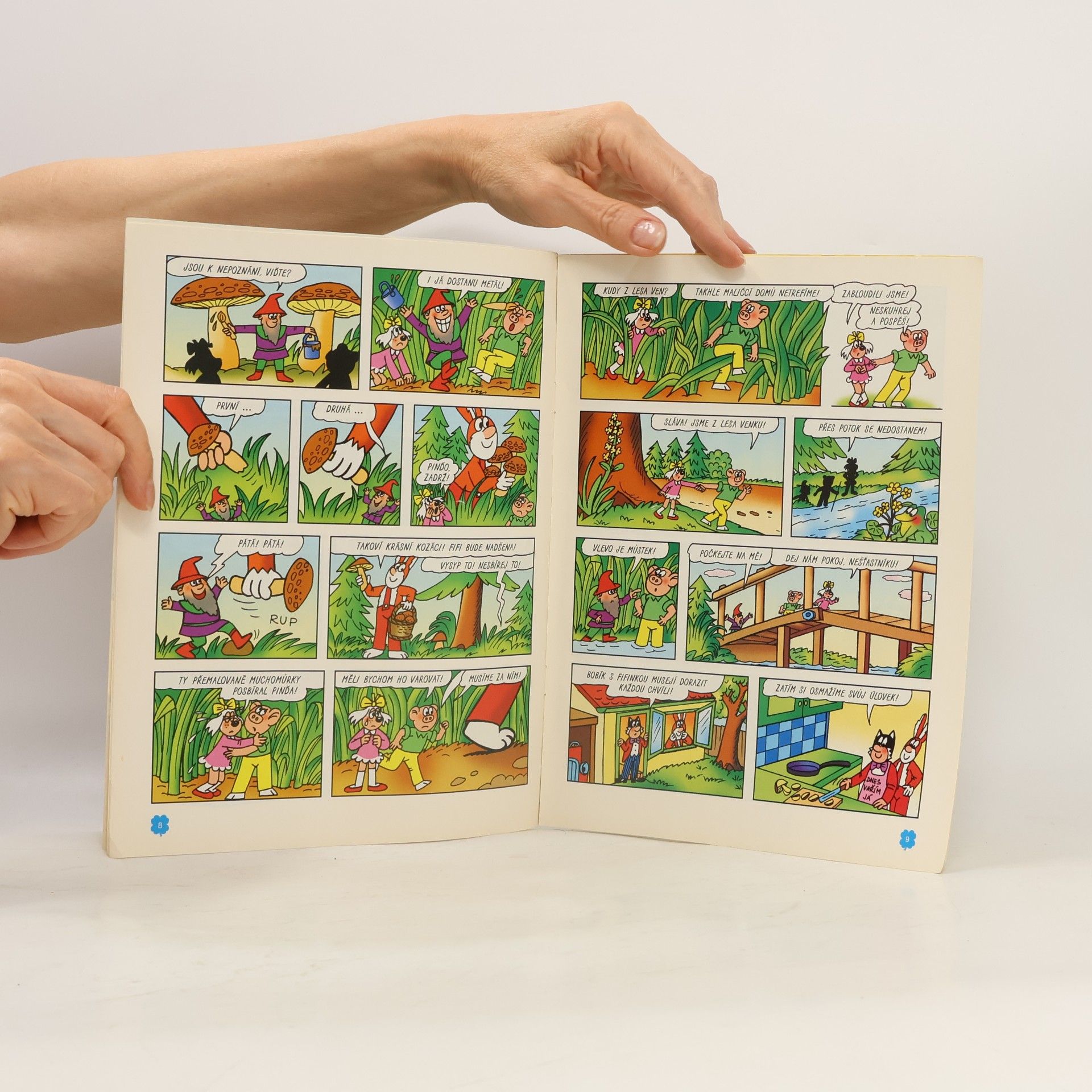 Kolektiv autorů Čtyřlístek 374. 12/2004