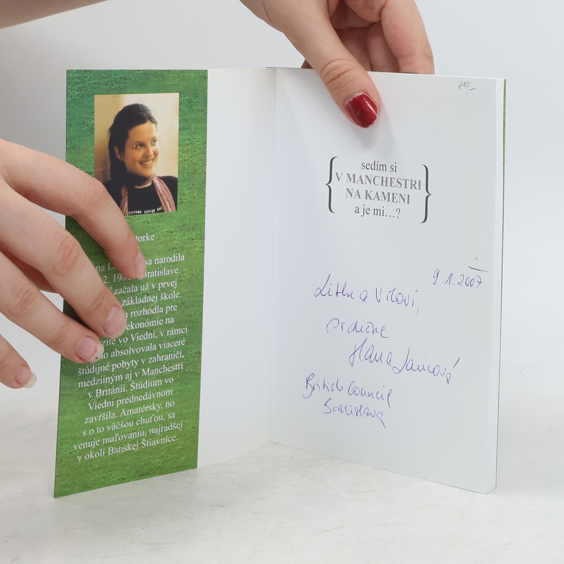 Hana Lasicová Sedím si v Manchestri na kameni a je mi...?