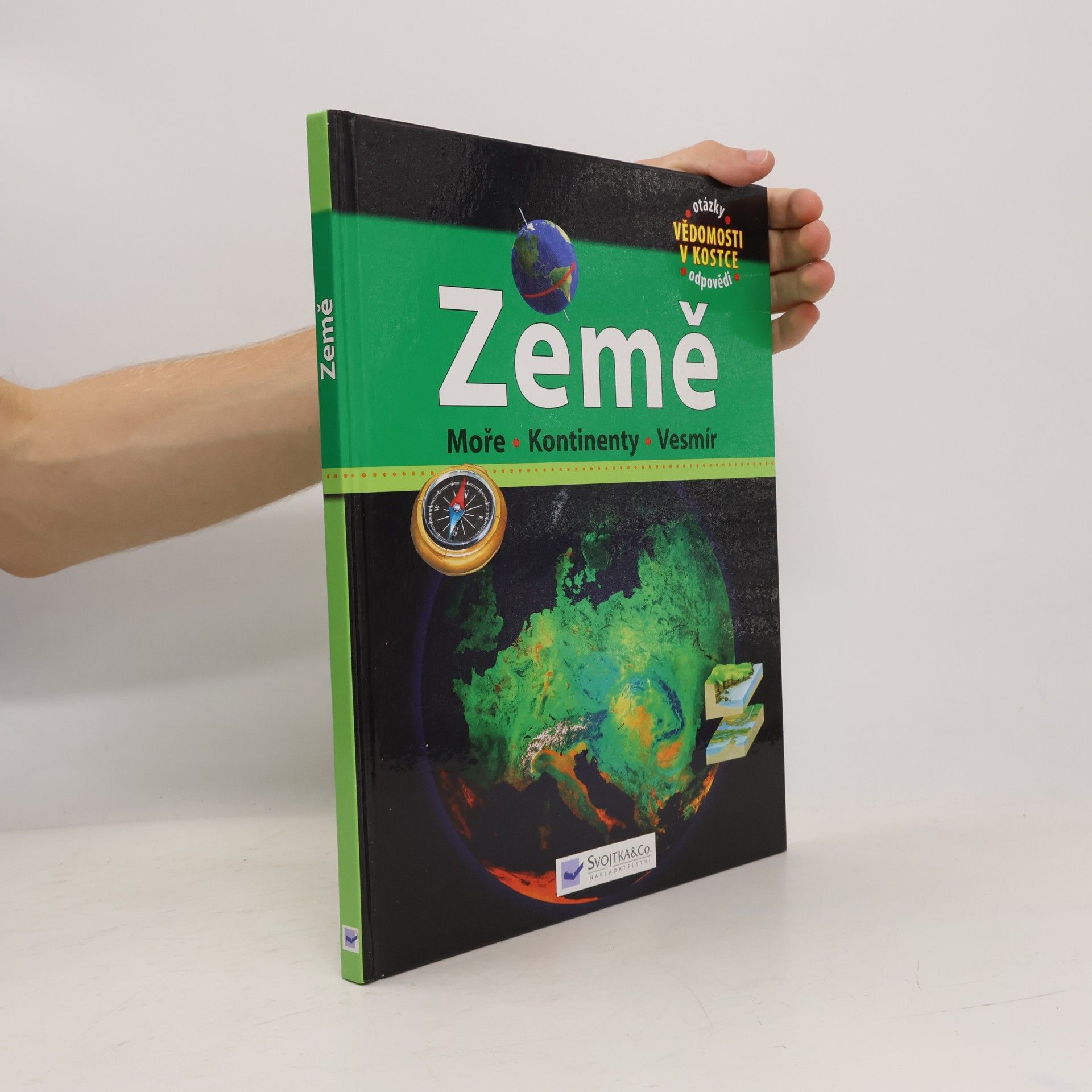 Kolektiv autorů Země. Moře, kontinenty, vesmír