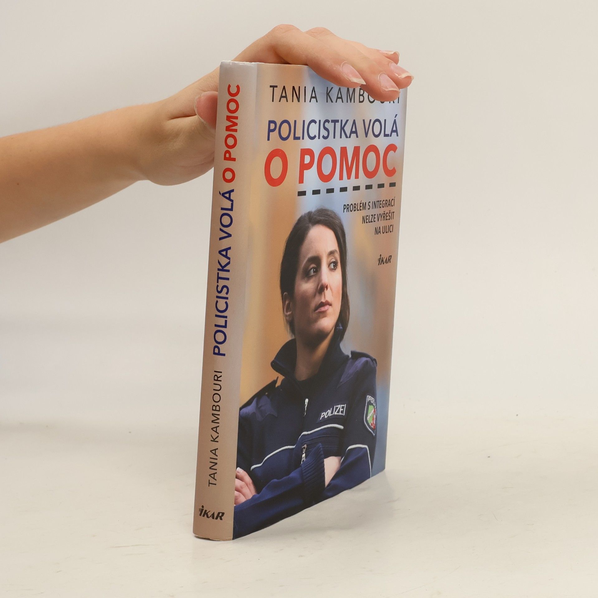 Tania Kambouri Policistka volá o pomoc