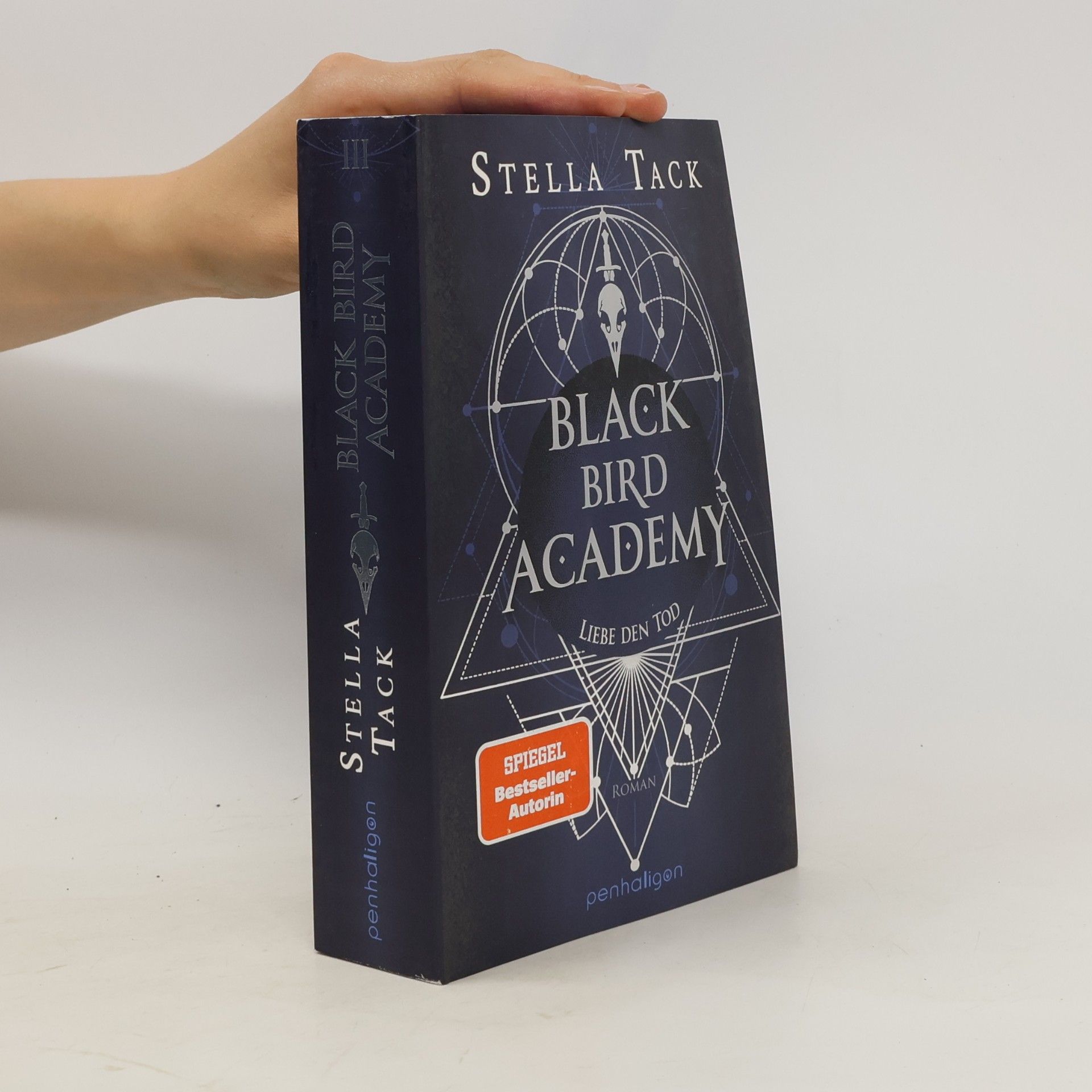 Stella Tack Black Bird Academy - Liebe den Tod