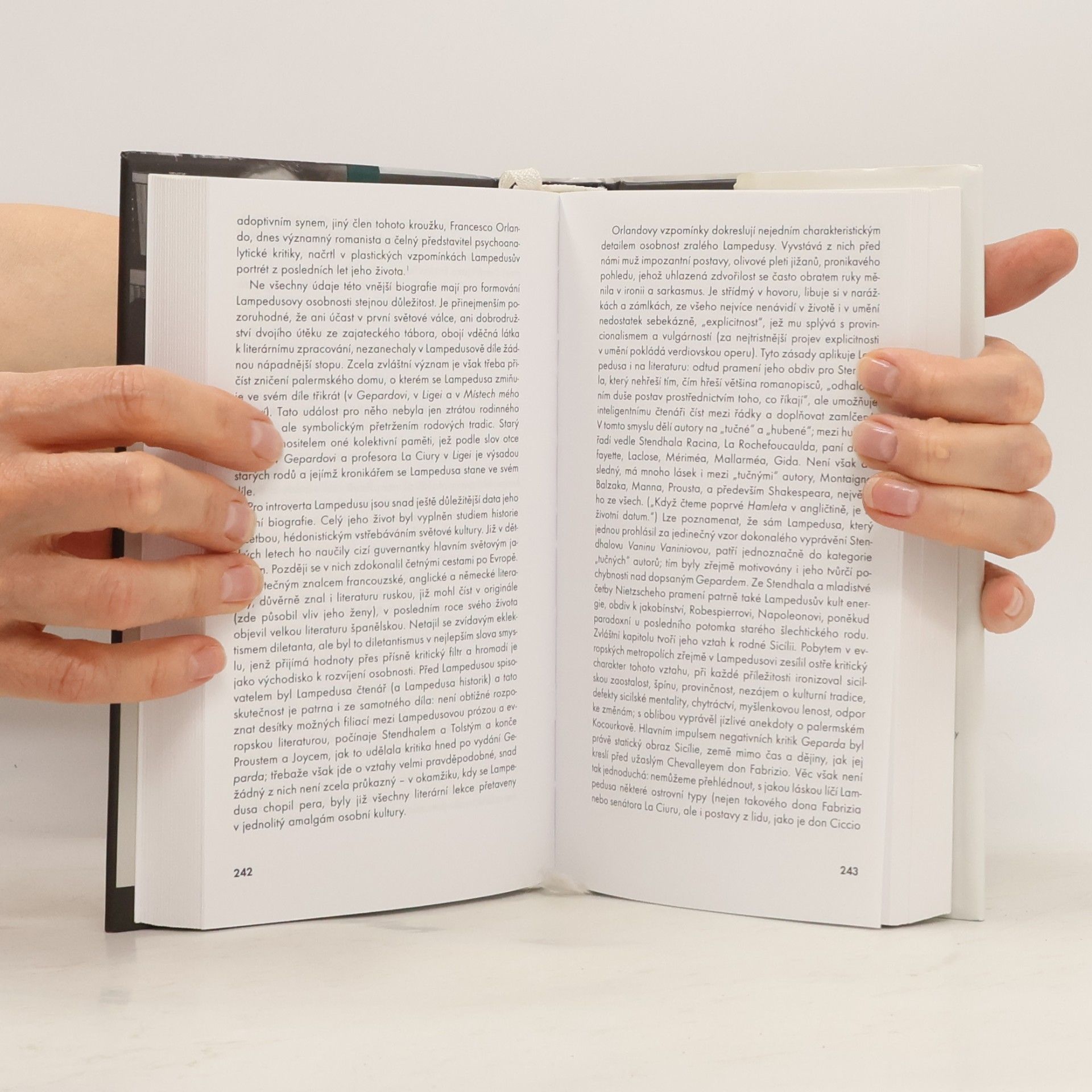 Jiří Pelán Kapitoly z francouzské a italské literatury