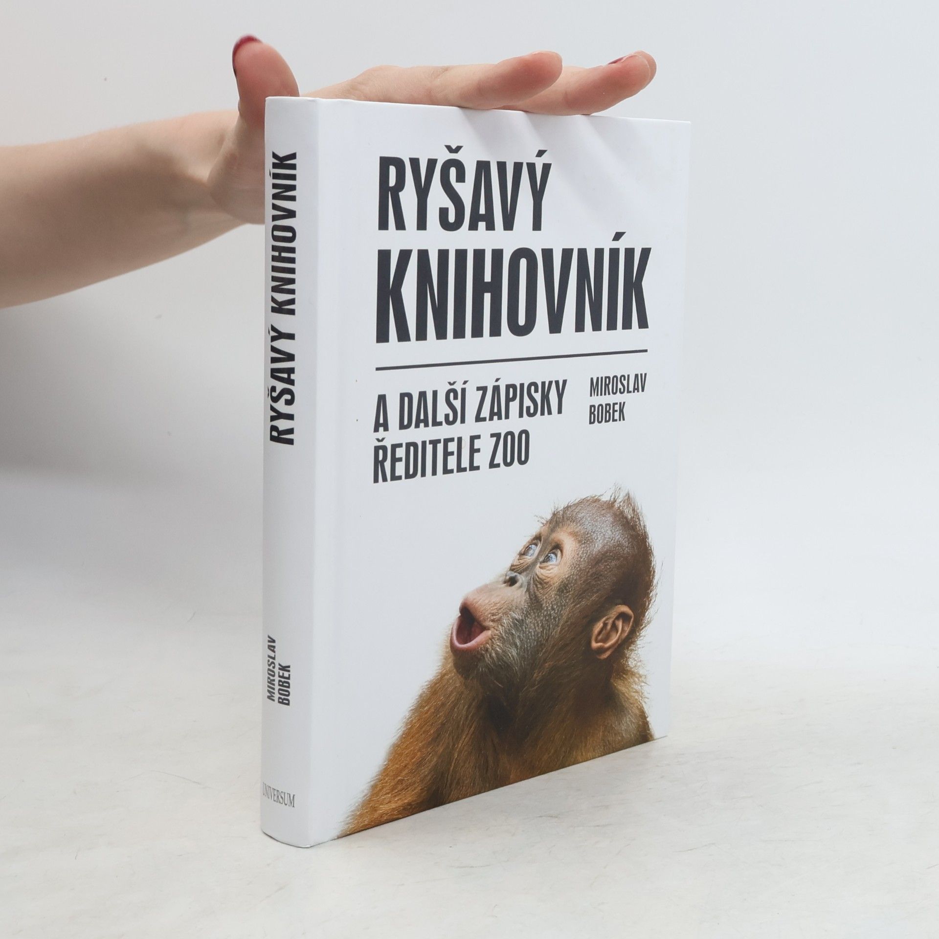 Miroslav Bobek Ryšavý knihovník a další zápisky ředitele zoo