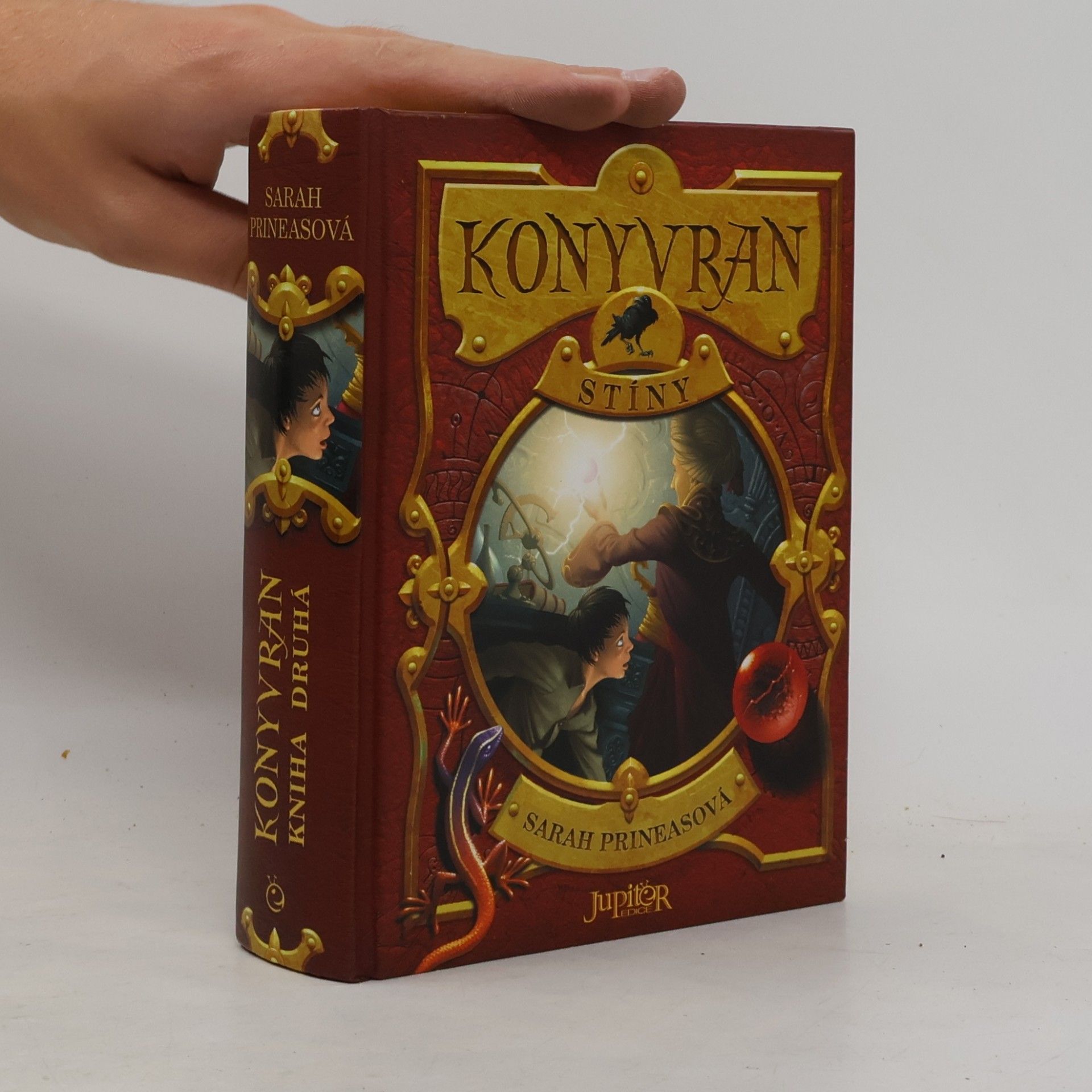 Sarah Prineas Konyvran. Kniha druhá, Stíny