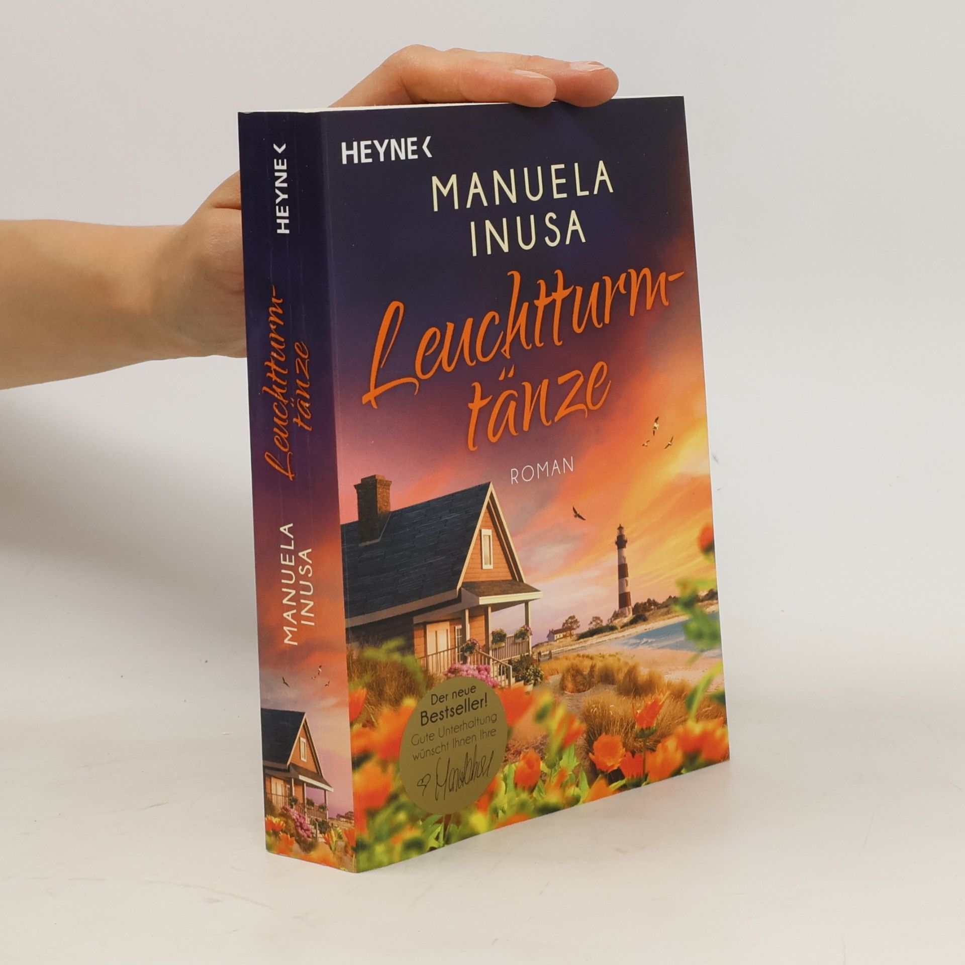 Manuela Inusa Coastlines - 3: Leuchtturmtänze