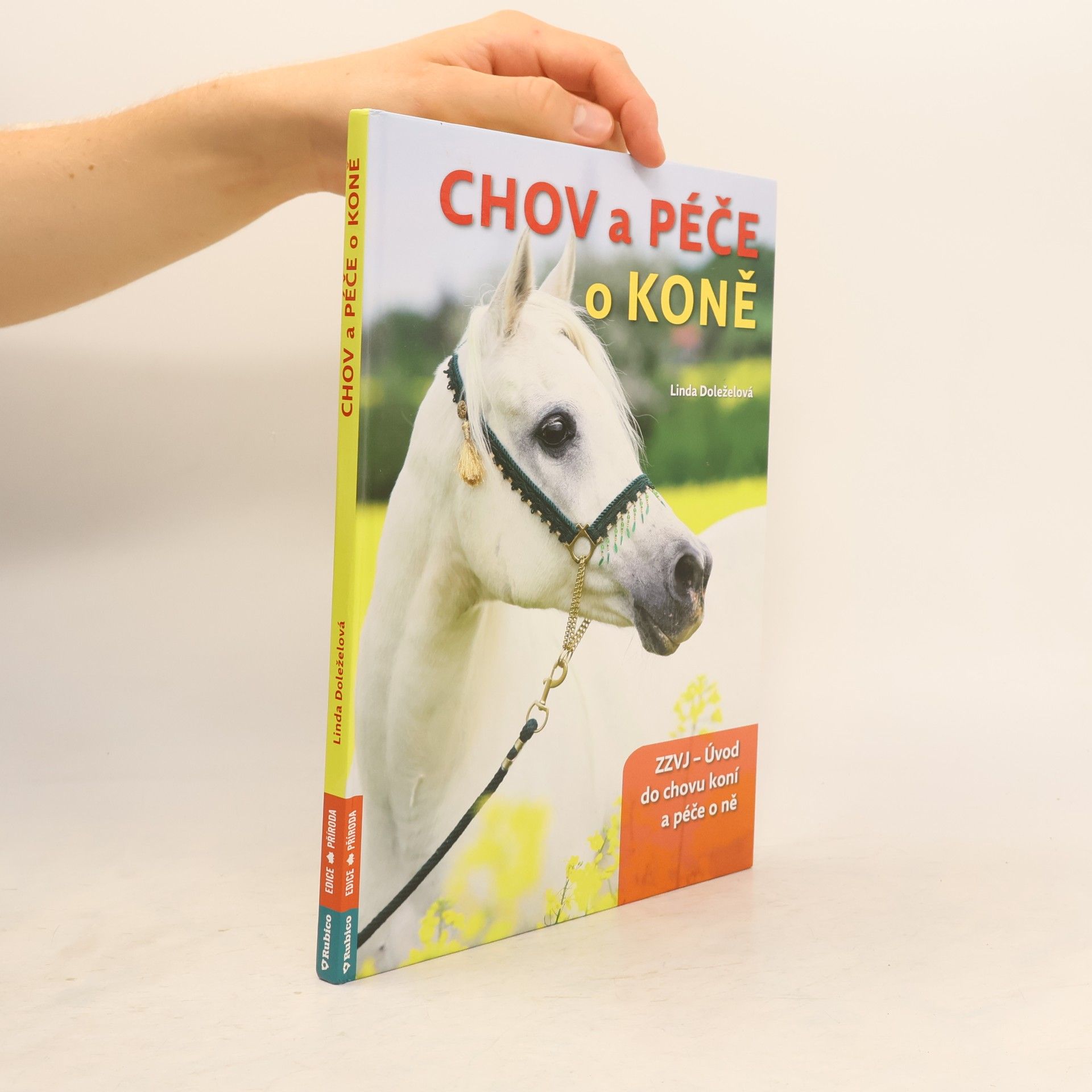 Linda Doleželová Chov a péče o koně