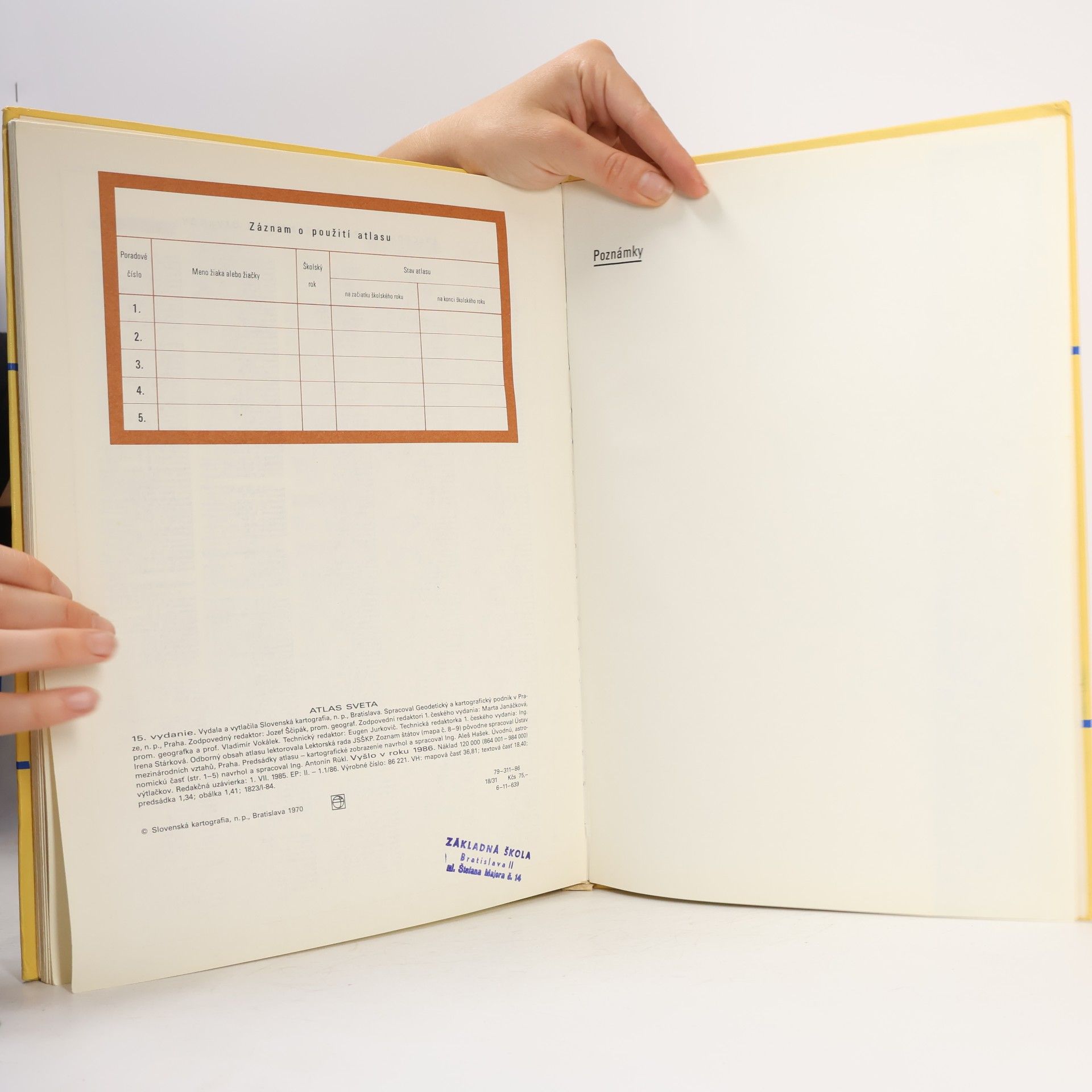 Autorenkollektiv Atlas sveta