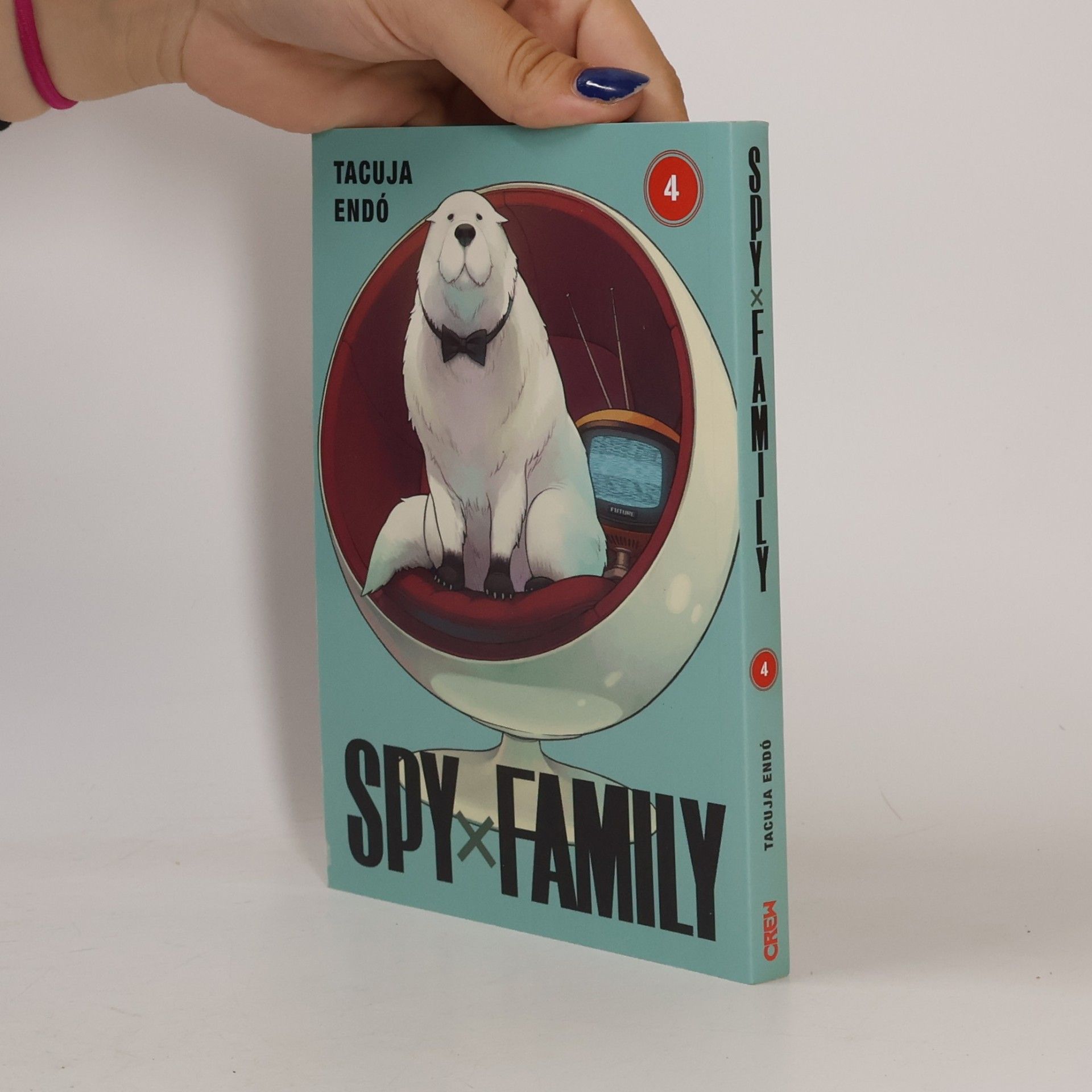 Tacuja Endó Spy x Family 4