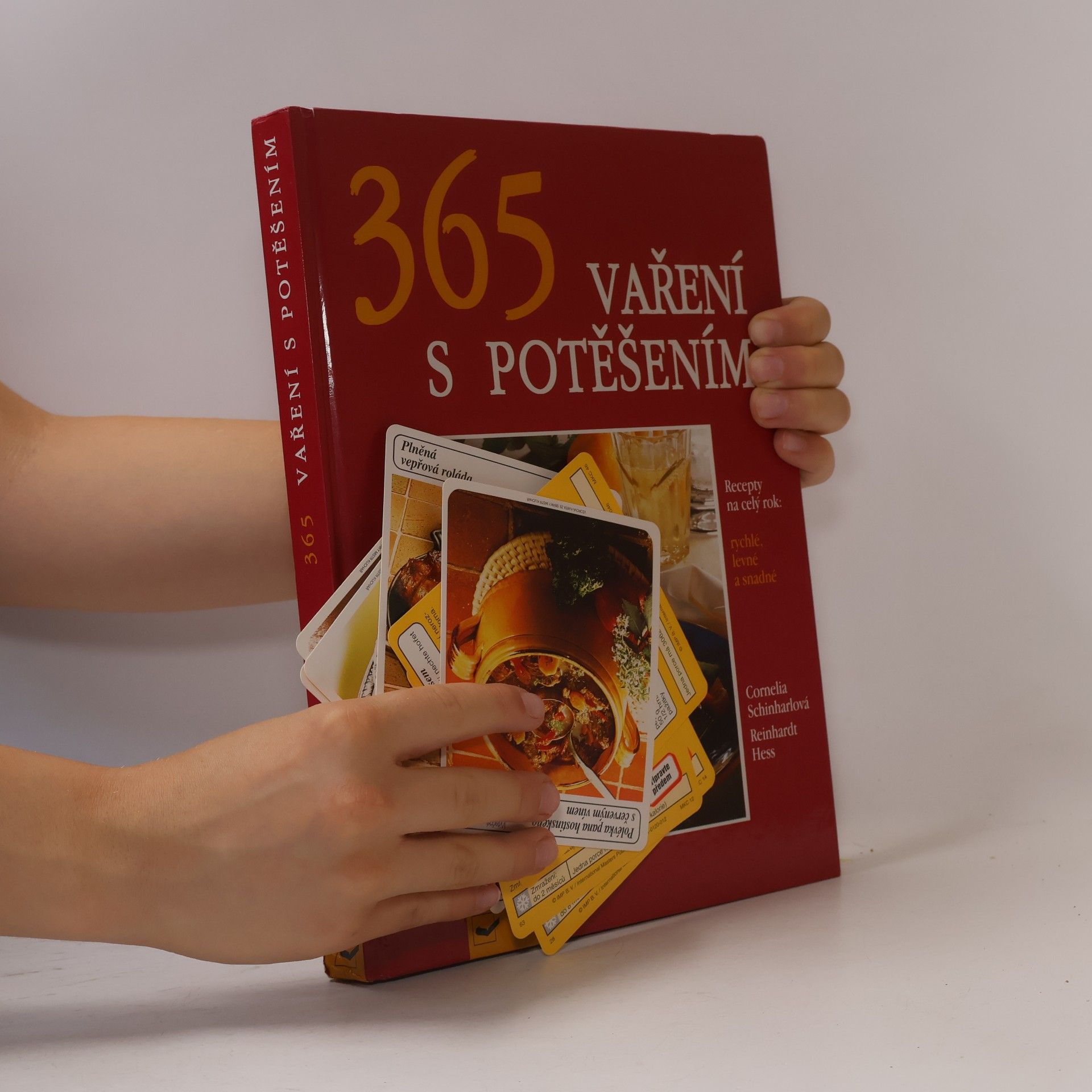 Reinhardt Hess 365 vaření s potěšením. Recepty na celý rok. Rychlé, levné a snadné