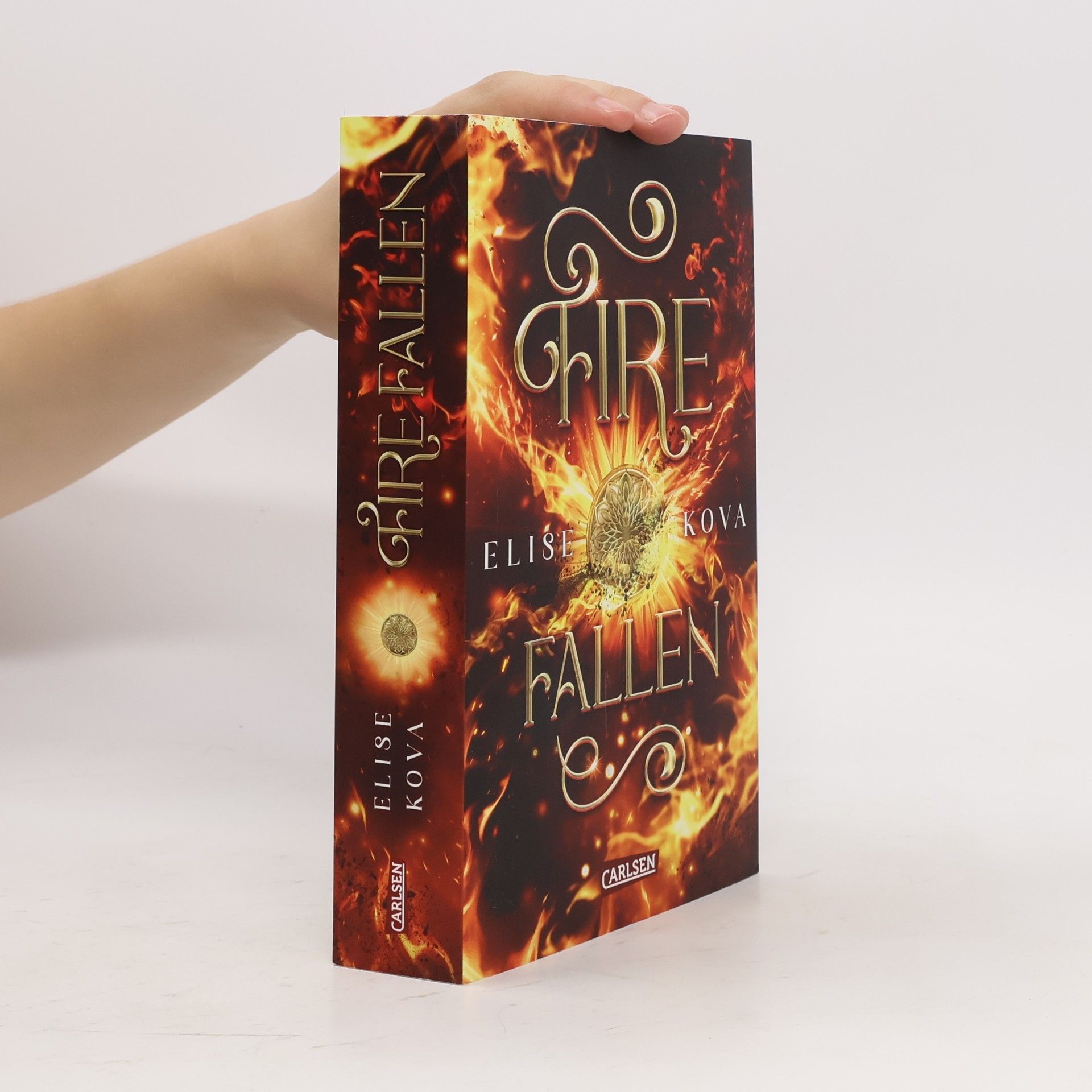 Elise Kova Fire fallen