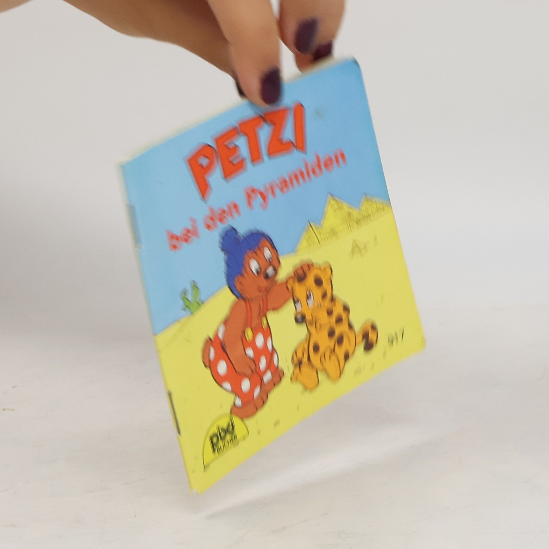 Autores varios Petzi sucht die Sonne
