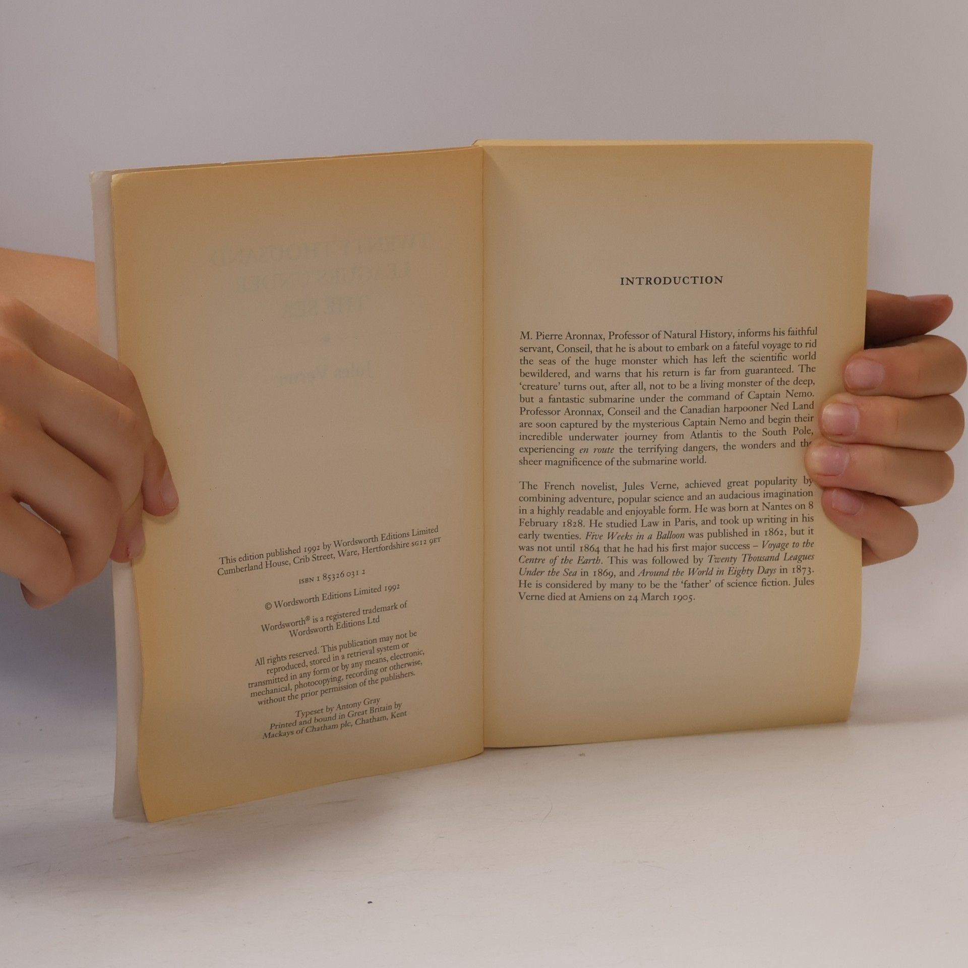Jules Verne Twenty Thousand Leagues Under the Sea