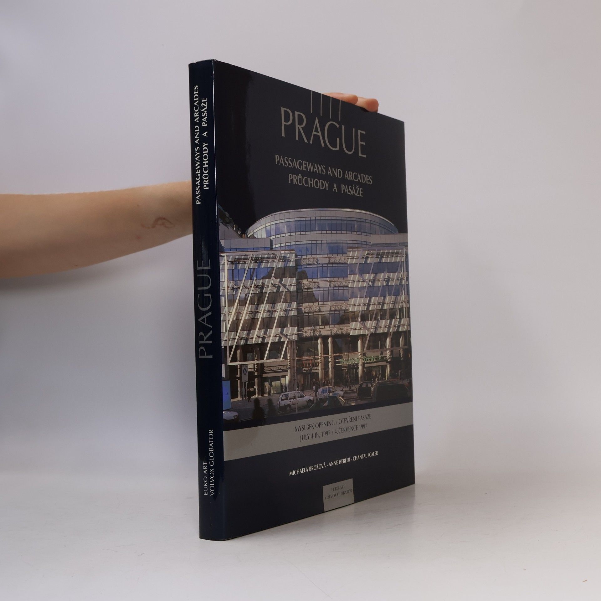 Chantal Scaler Praha - průchody a pasáže