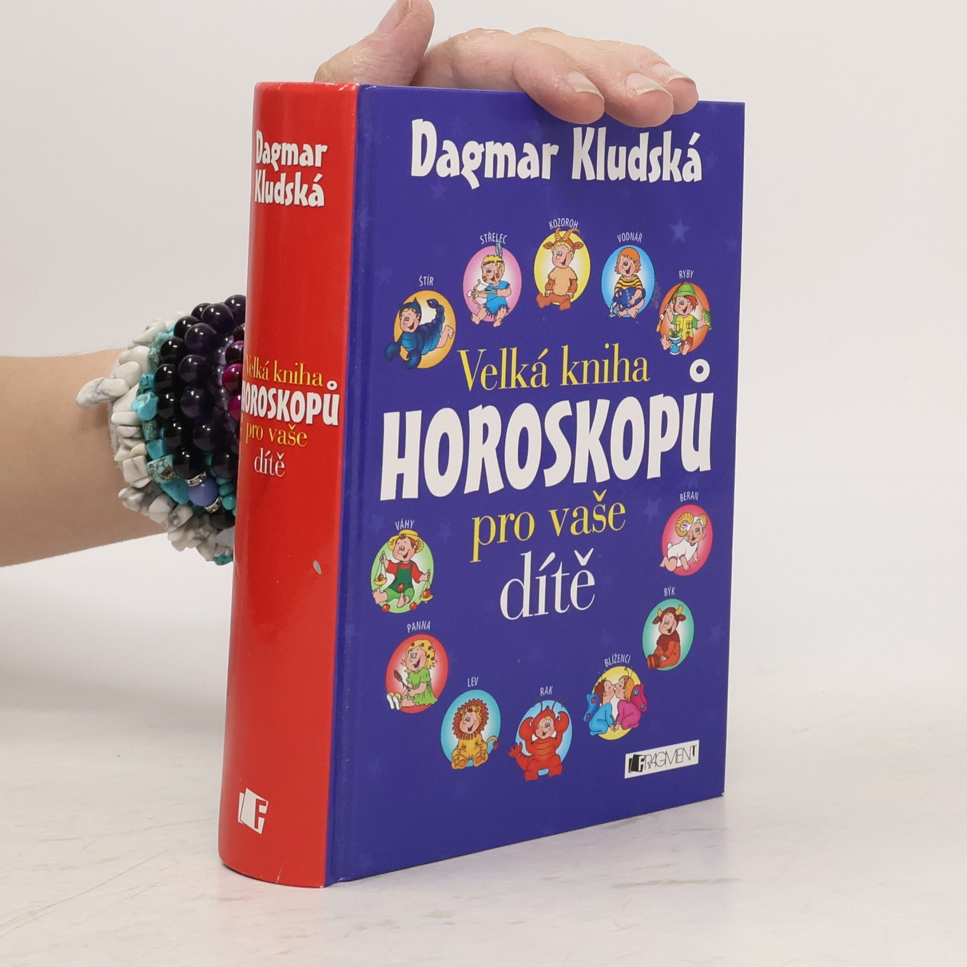 Velká kniha horoskopů pro vaše dítě