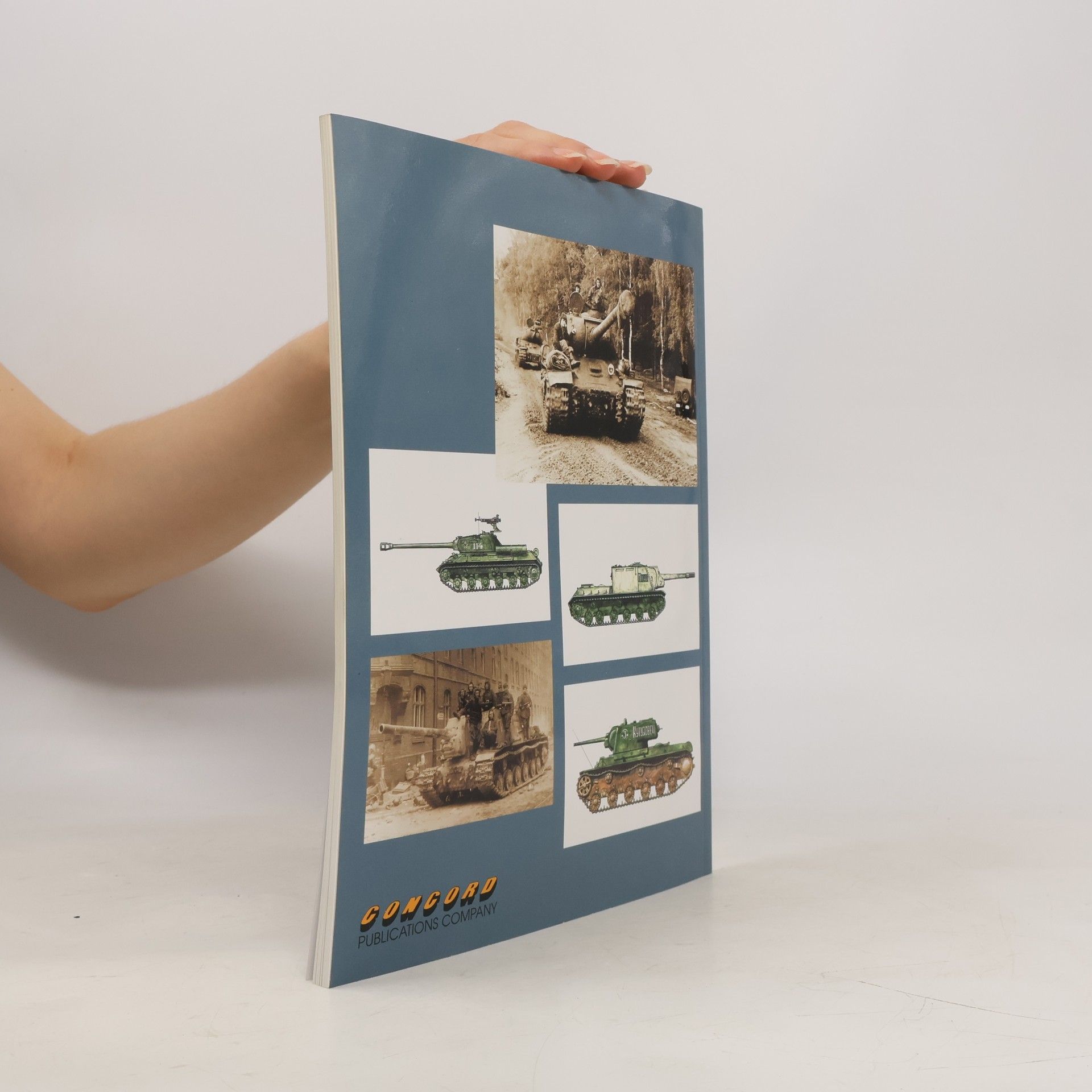 Steve J. Zaloga Armor at War Series - 7012: Stalin's Heavy Tanks, 1941-45