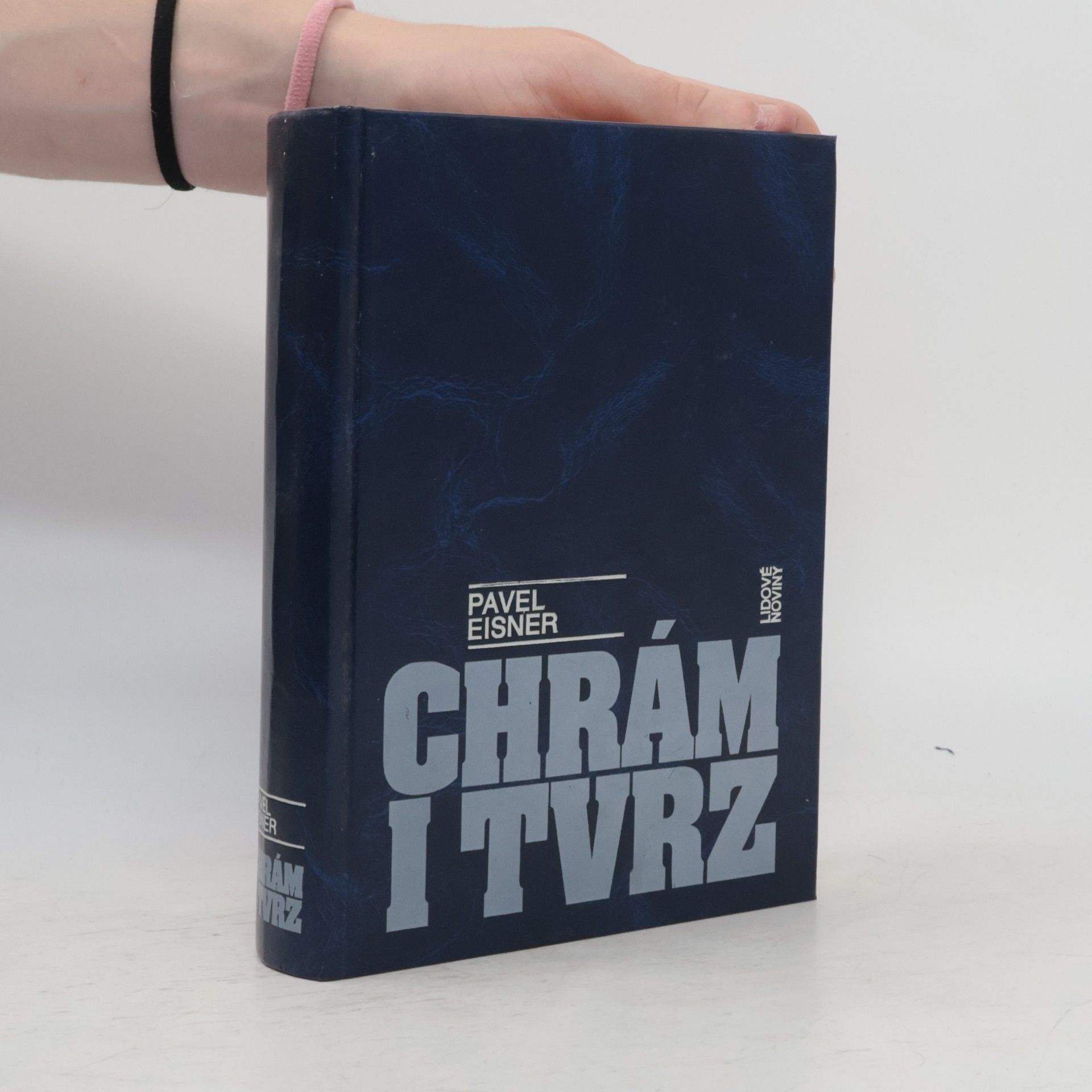 Pavel Eisner Chrám i tvrz. Kniha o češtině