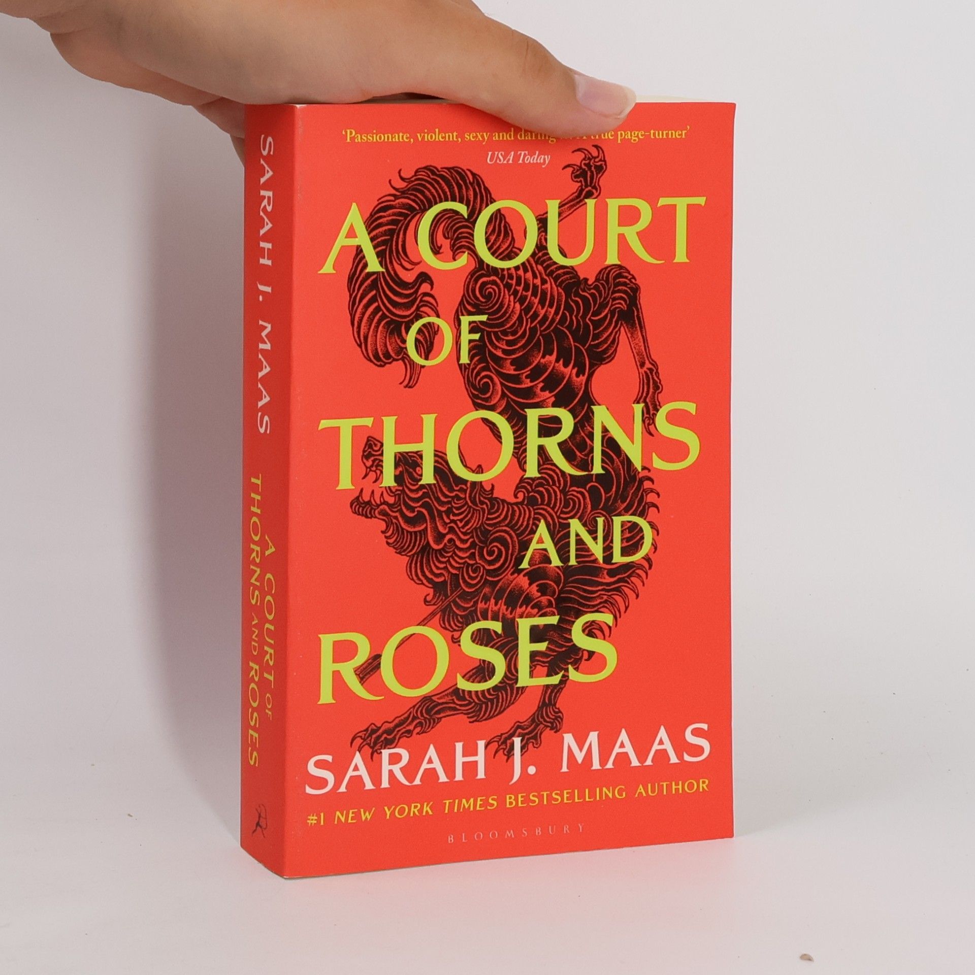 Sarah J. Maasová A Court of Thorns and Roses