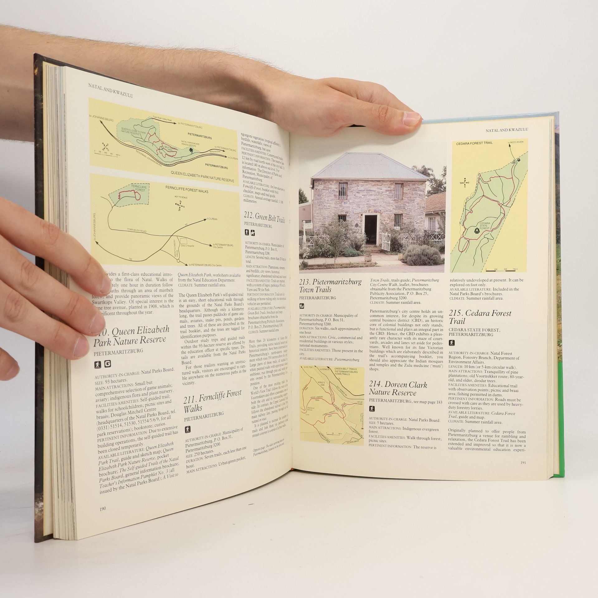 Jaynee Levy Complete Guide to Walks and Trails in Southern Africa