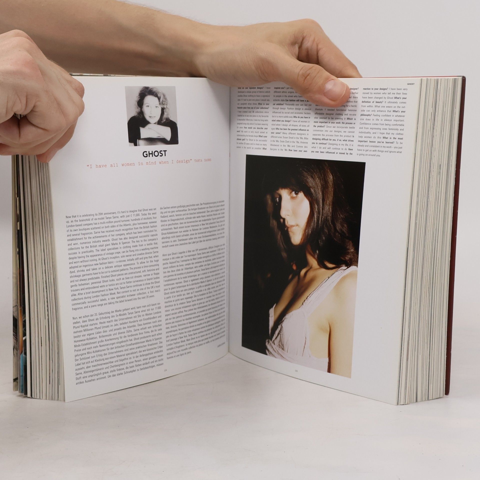 Terry Jones Fashion now 2 : i-D selects 160 of its favourite fashion designers from around the world