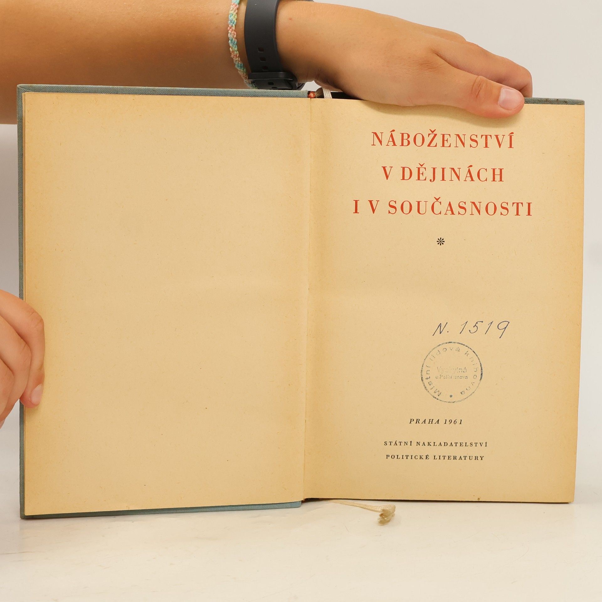Autorenkollektiv Náboženství v dějinách i v současnosti